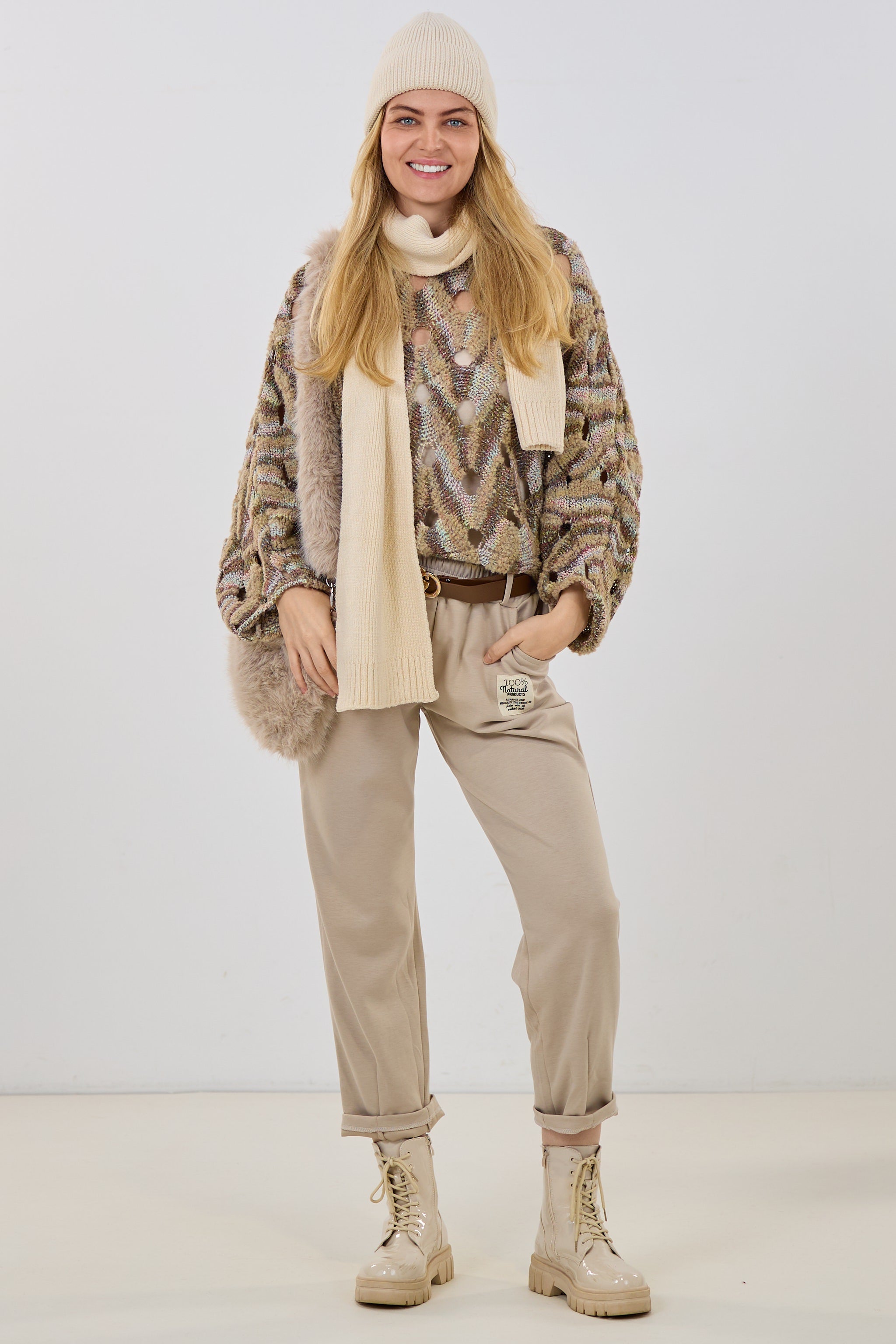 Lochstrick Pulli mit Fledermausärmeln, beige-khaki-bunt