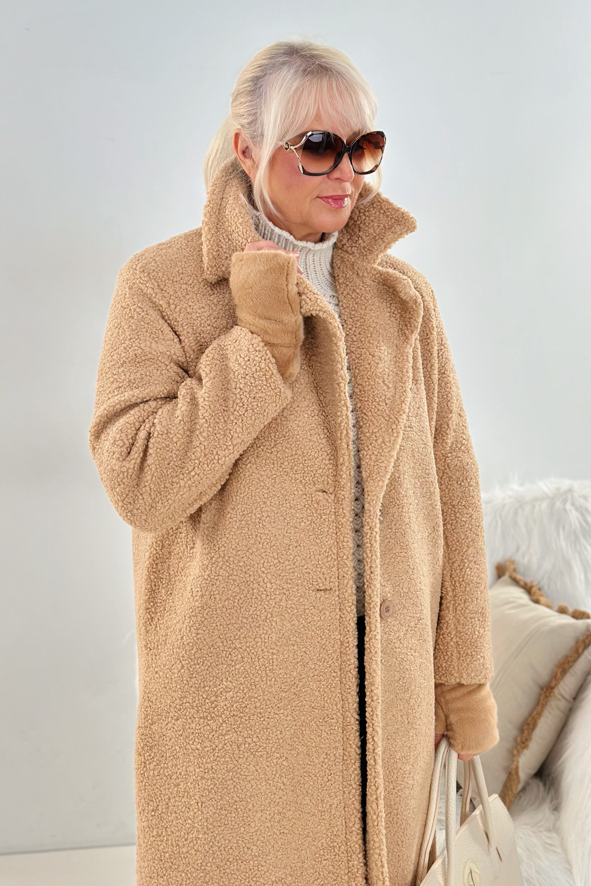 langer Teddymantel mit Revers, camel
