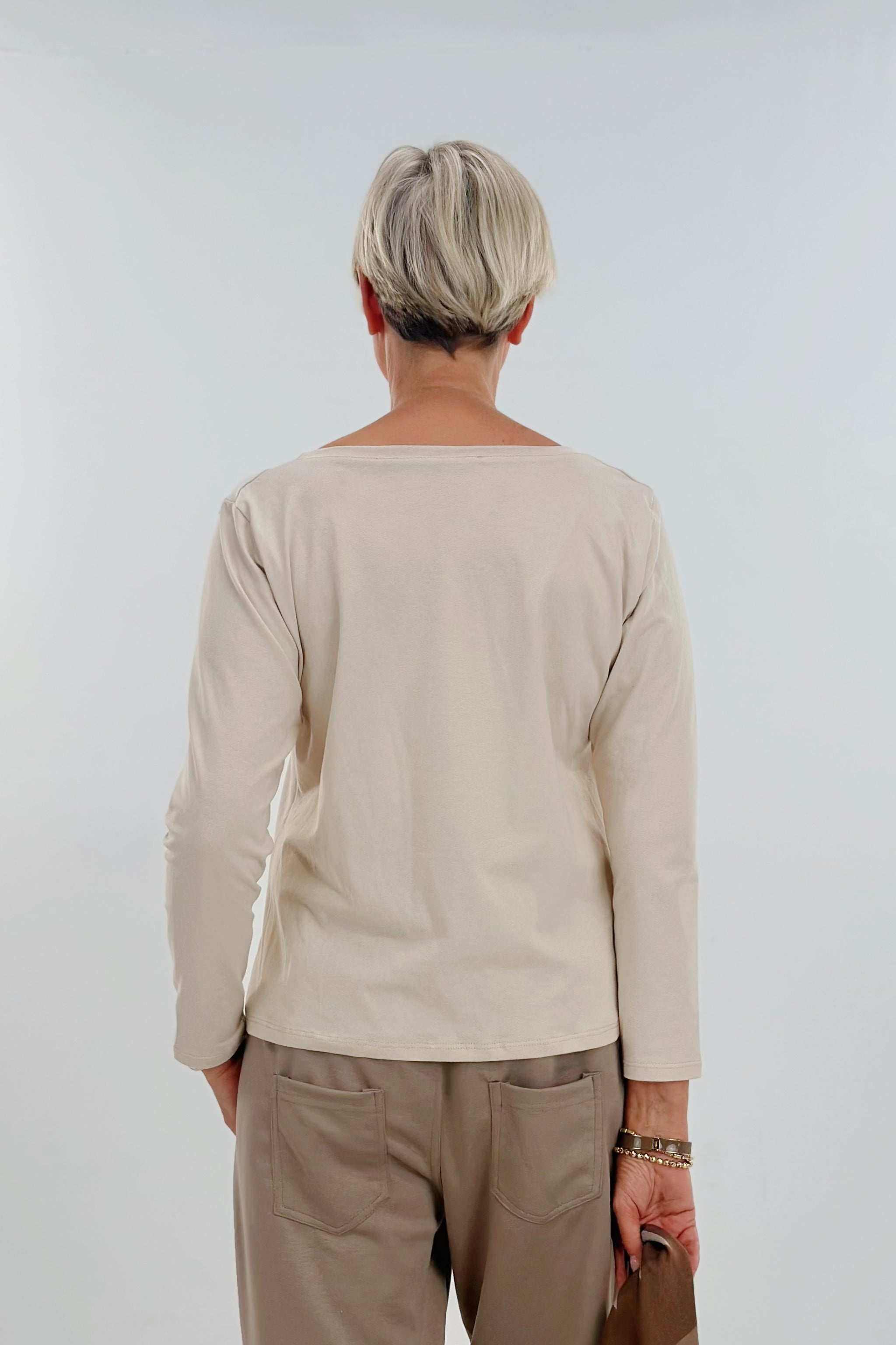 Langarmshirt mit tiefem Rundhalsausschnitt, beige