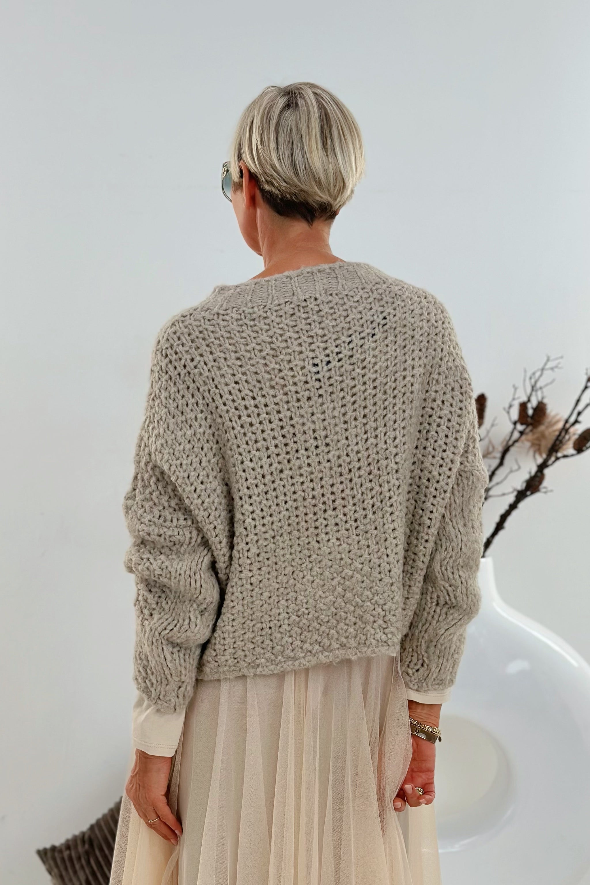Strickpulli mit großem Zopfmuster, dunkelbeige