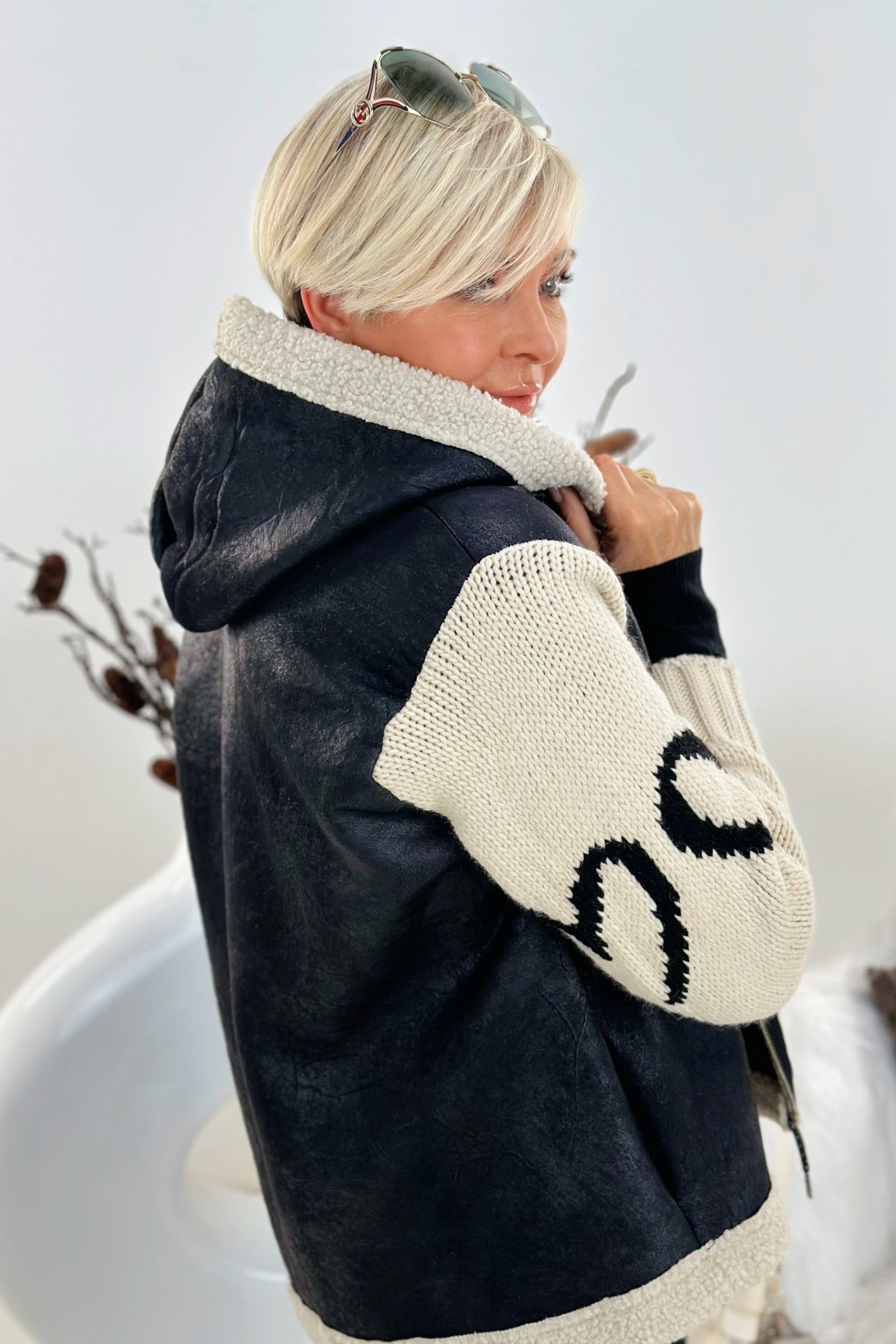 Hoodiejacke mit Teddyfell, schwarz-beige