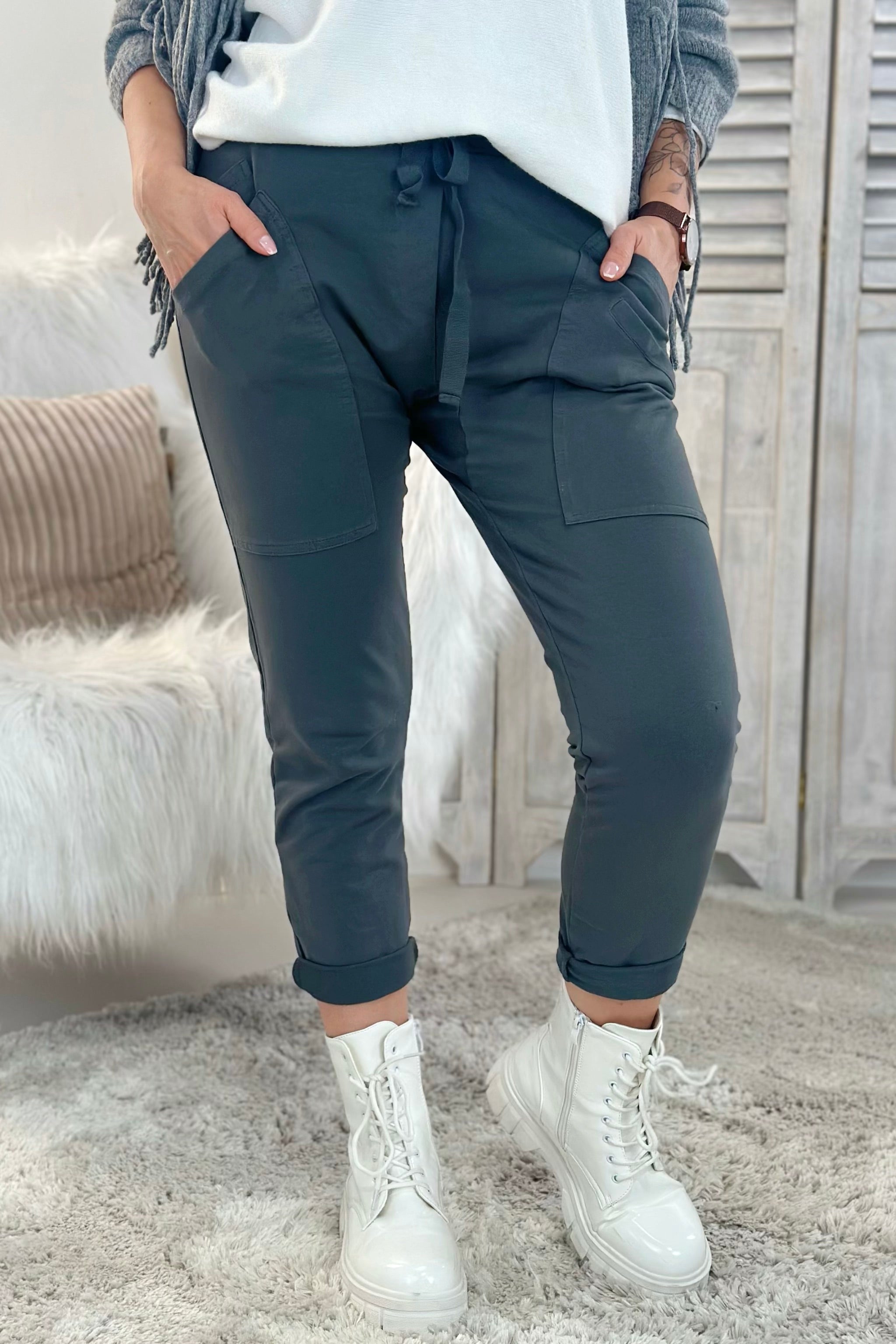 Joggpants mit großen Taschen, anthrazit