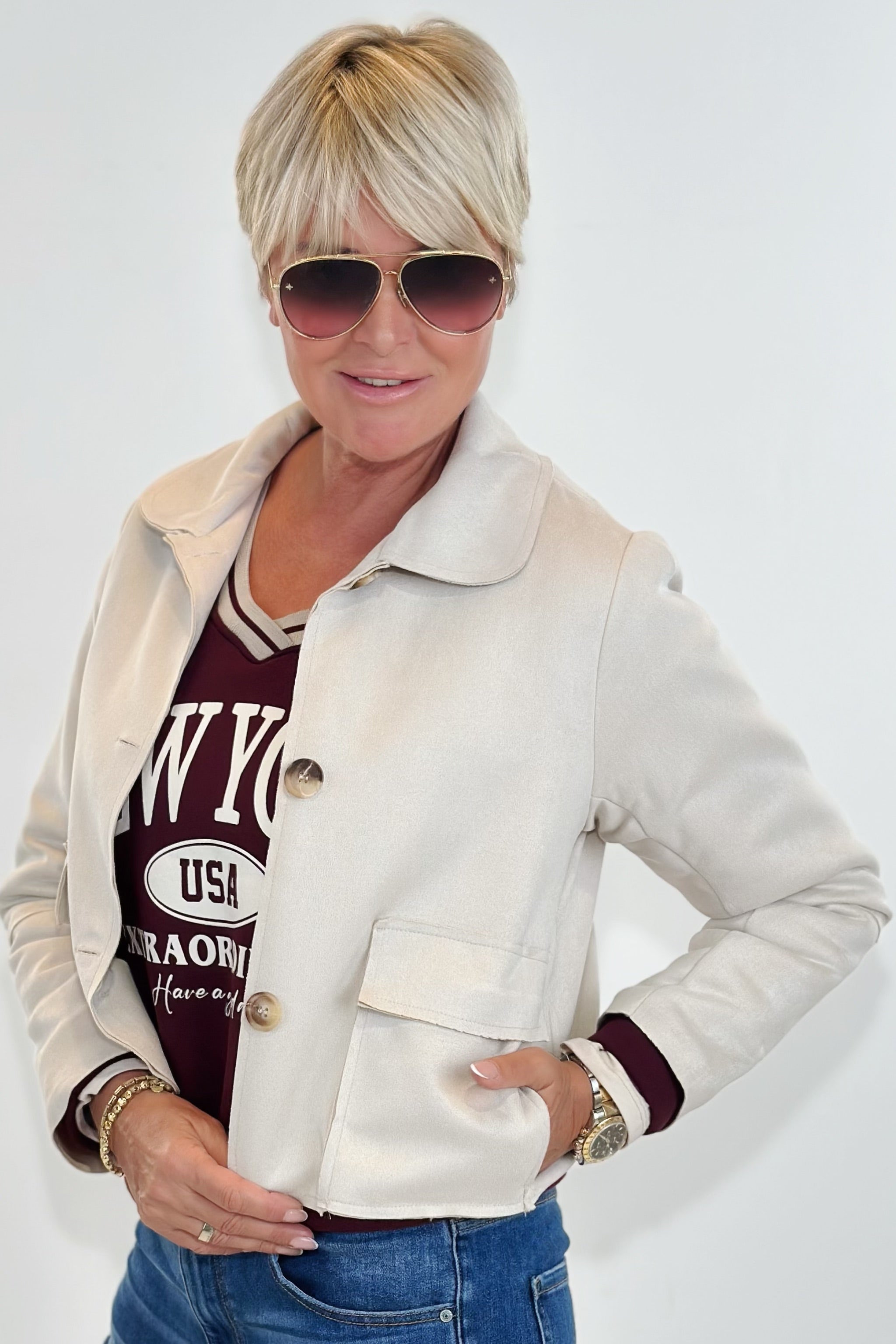 kurze Hemdjacke in Velours-Optik, beige