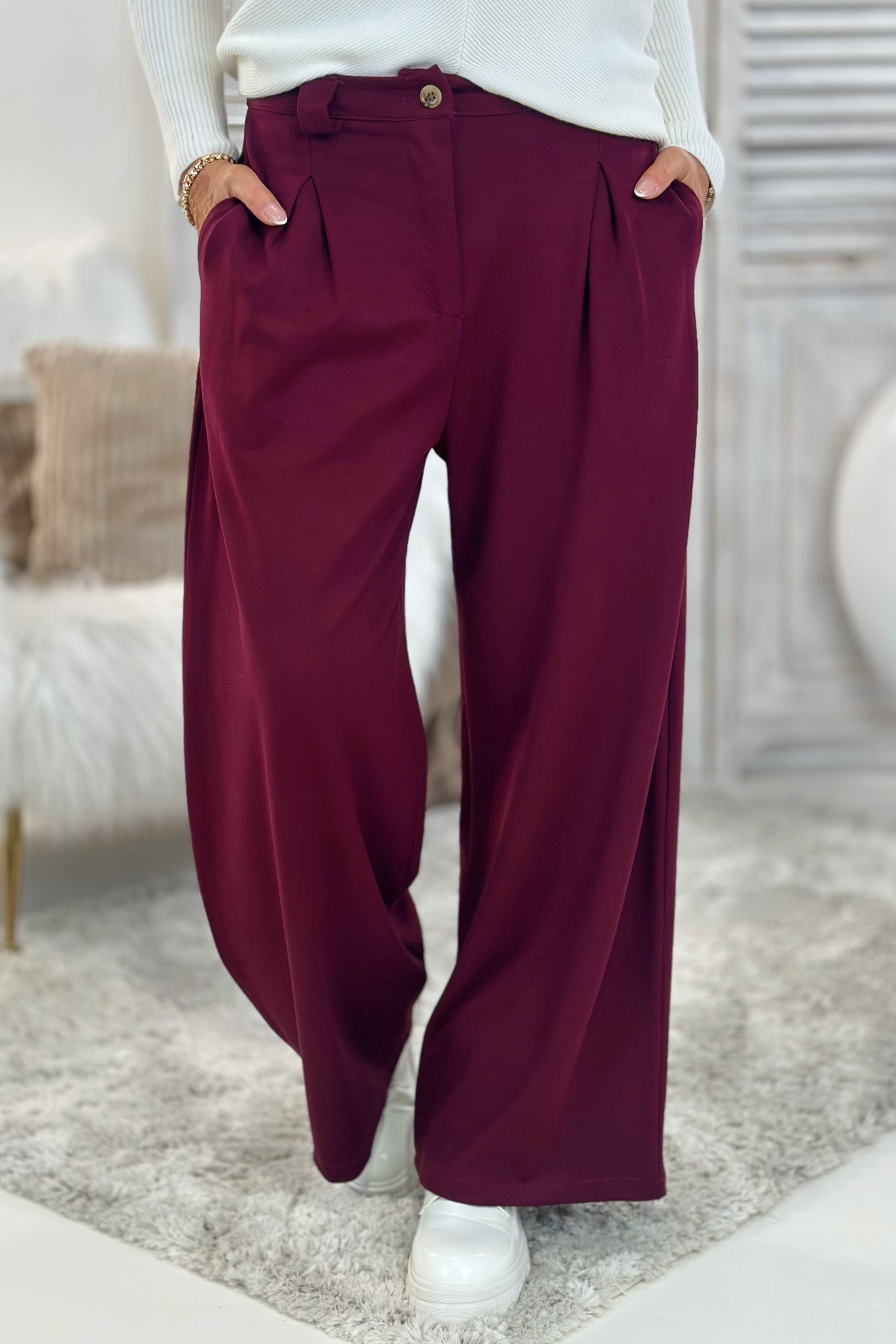 Herbstliche Hose mit Kellerfalten, brombeer