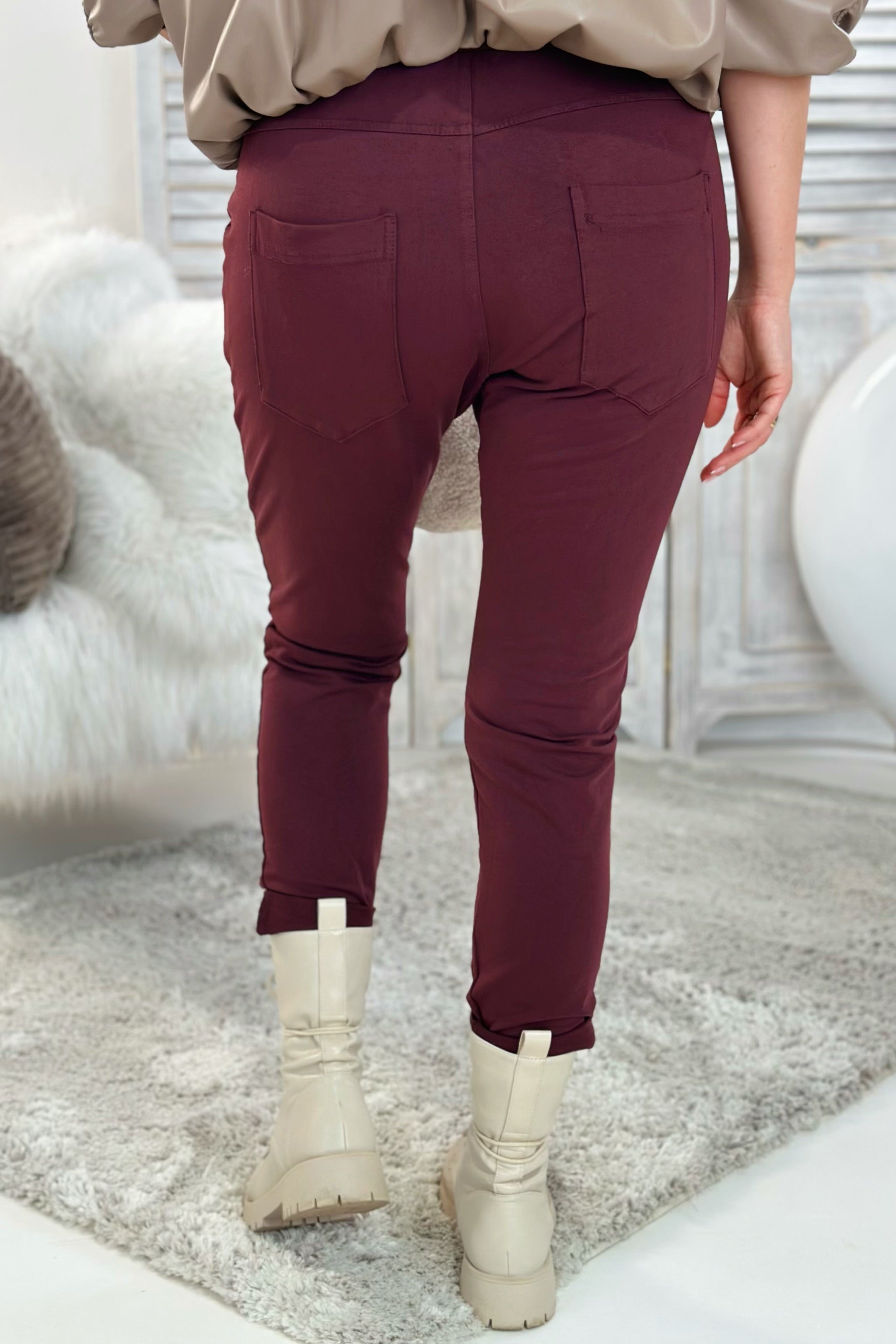 Joggpants mit normalen Taschen, bordeaux