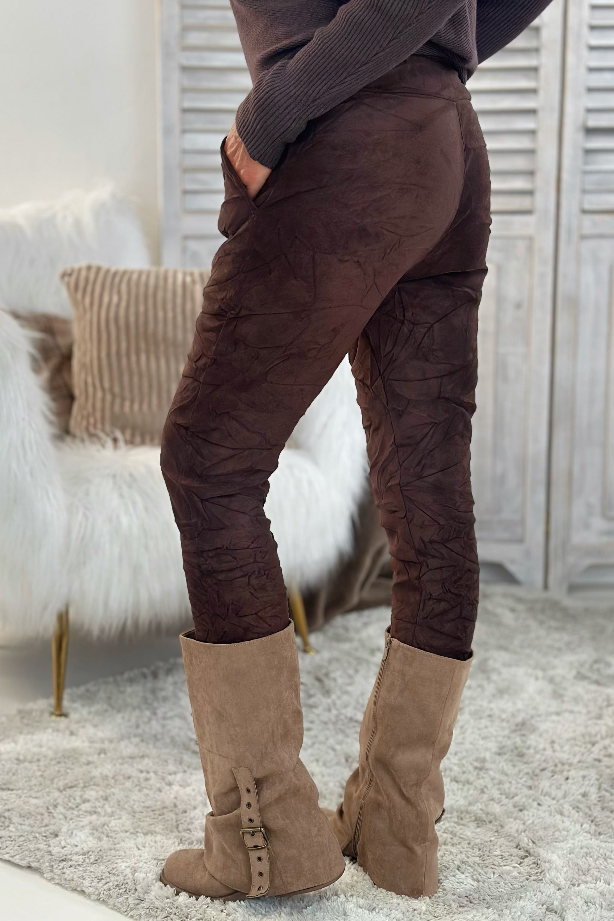 Hose in Veloursleder-Optik, schoko