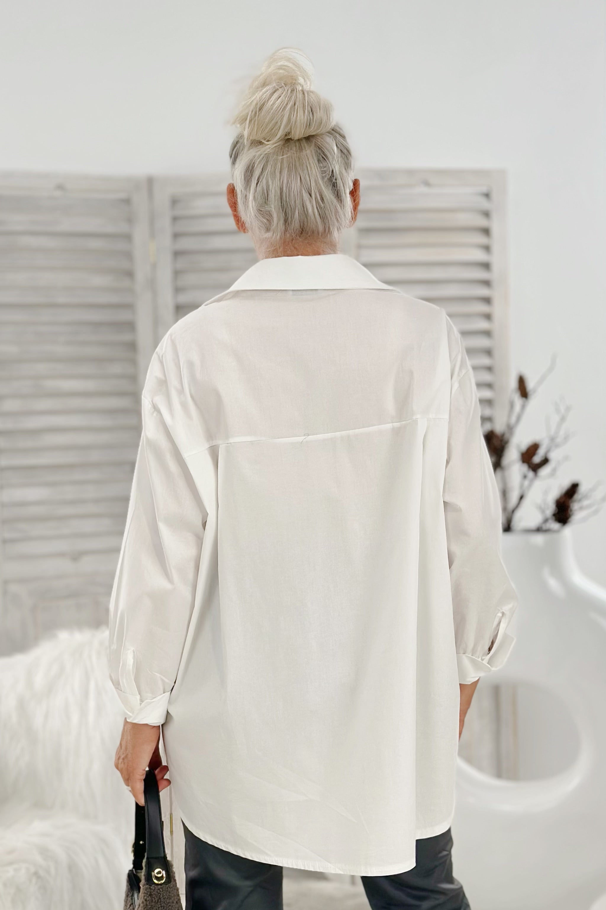 Oversized Bluse mit verdeckter Knopfleiste, weiß
