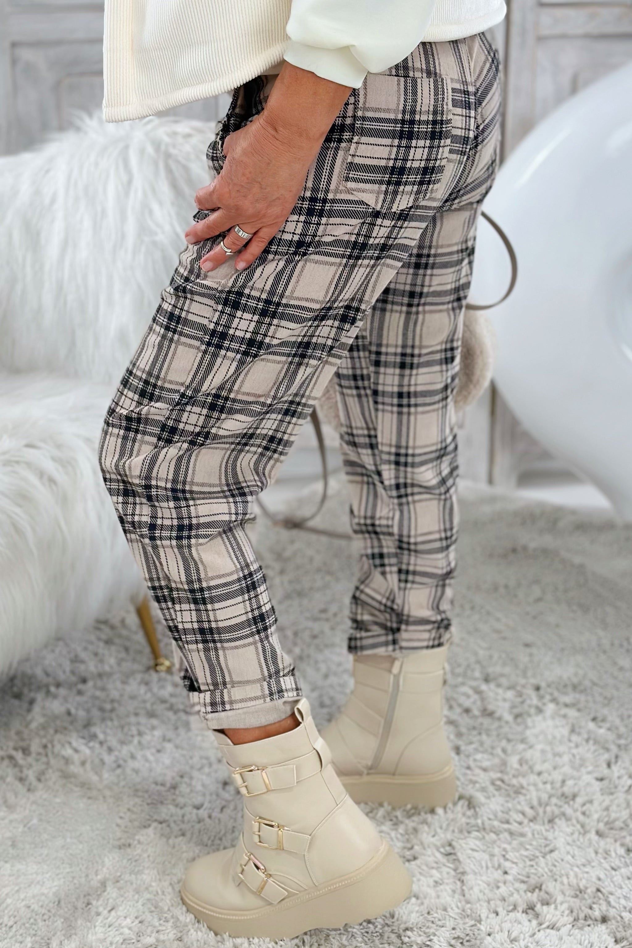 Feincord Karo-Hose, beige-schwarz