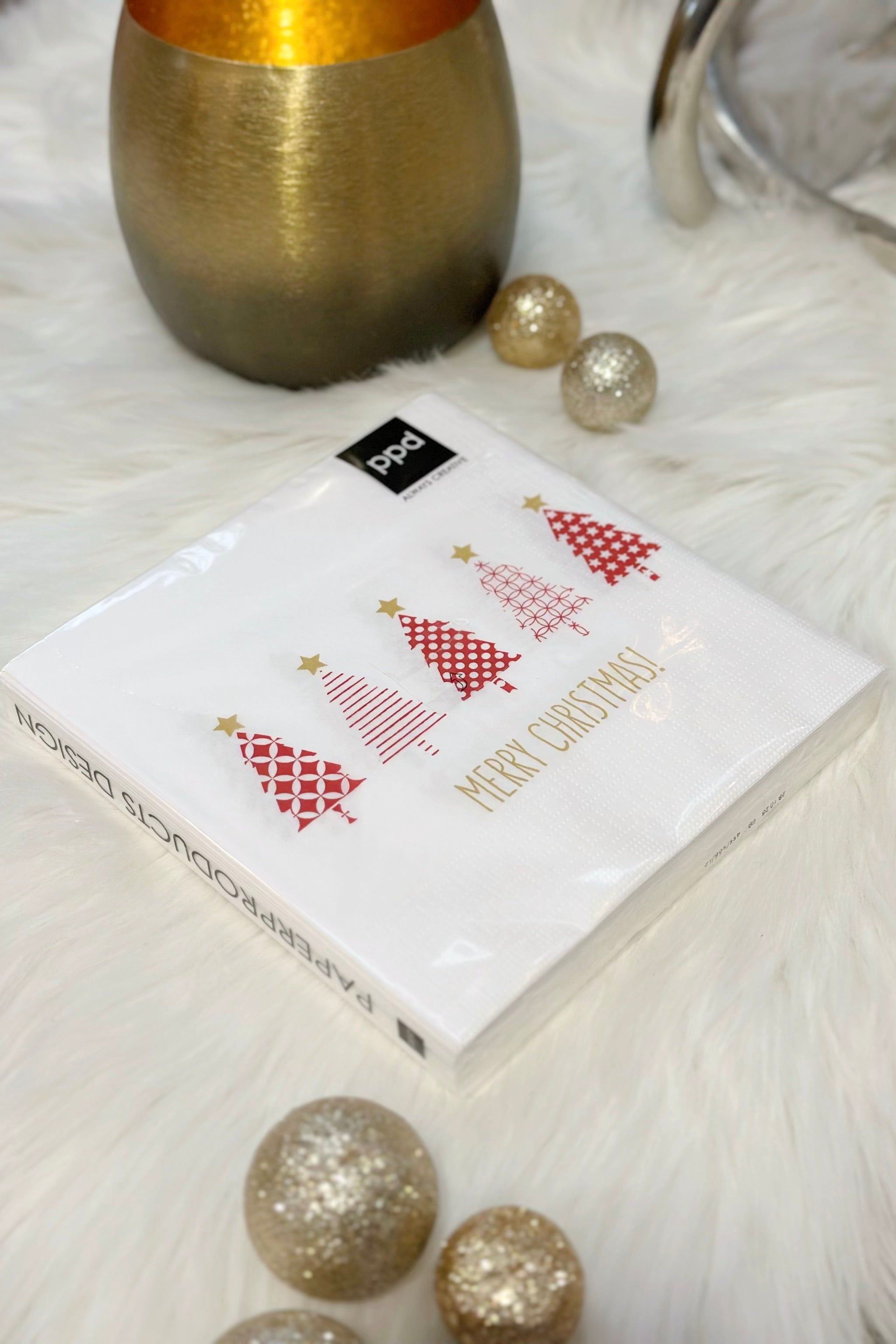 Servietten: Tannenbäume, weiß-rot-gold