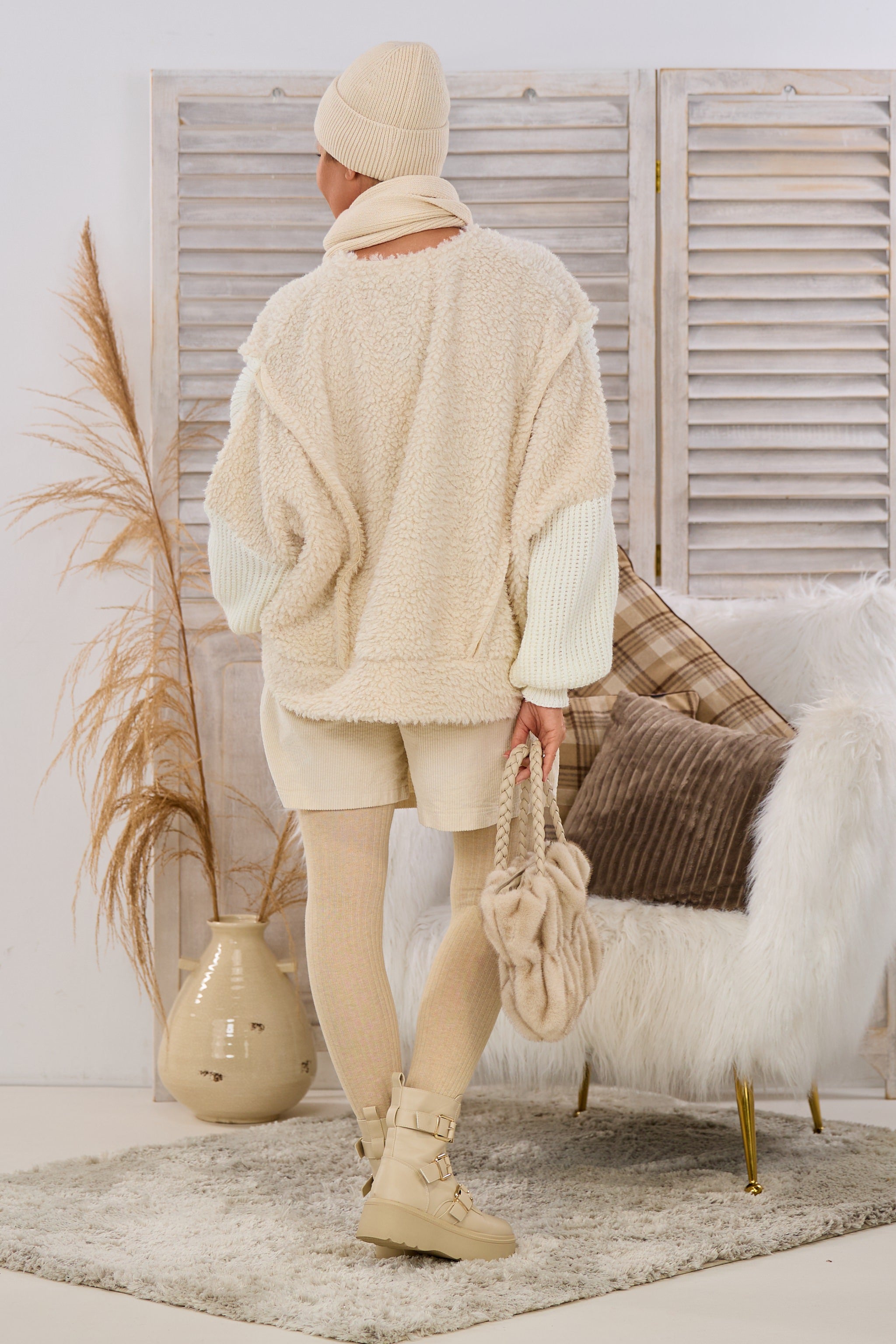 Pulli  im Sheep-Look, creme