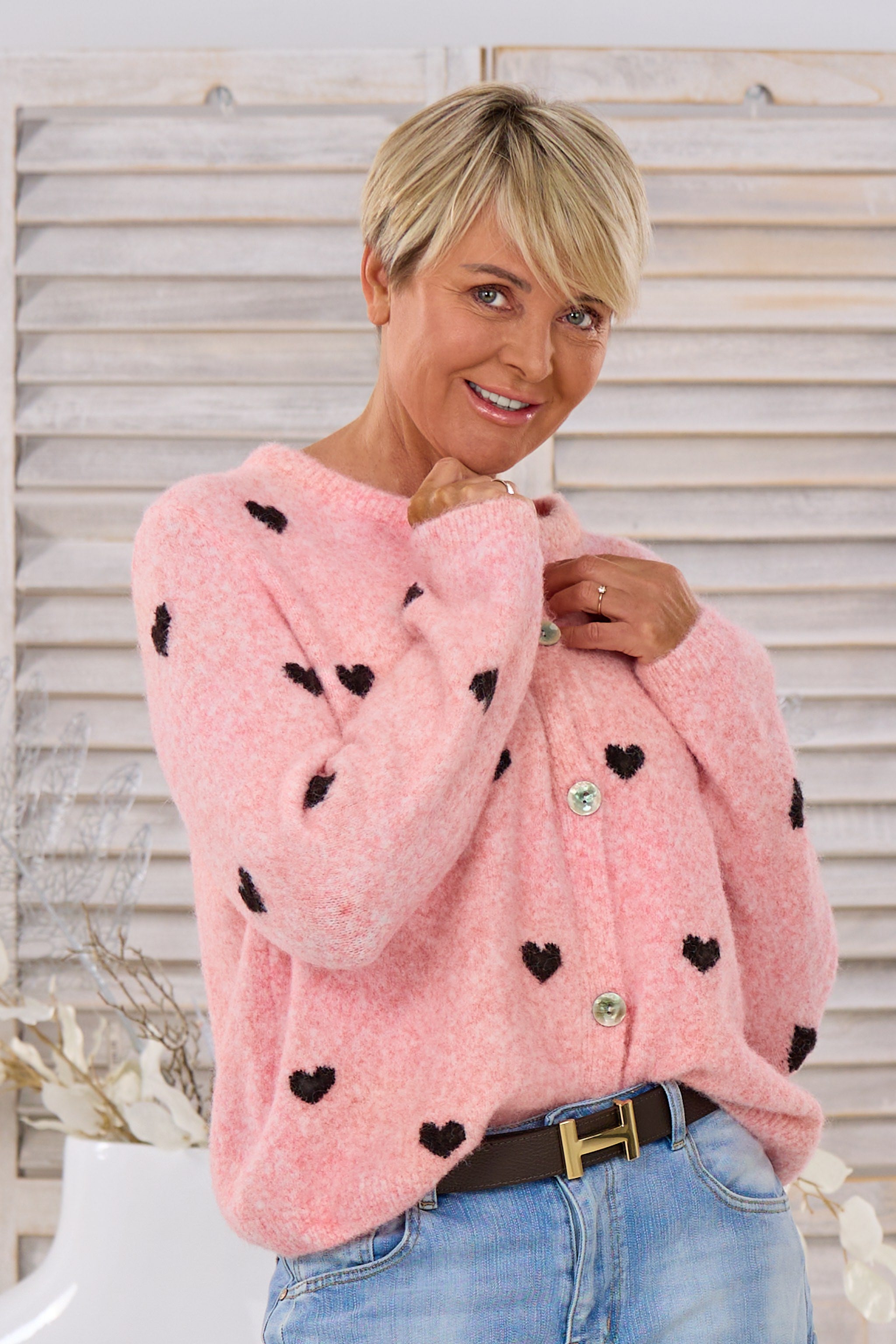 kuscheliger Cardigan mit Herzen, rosa