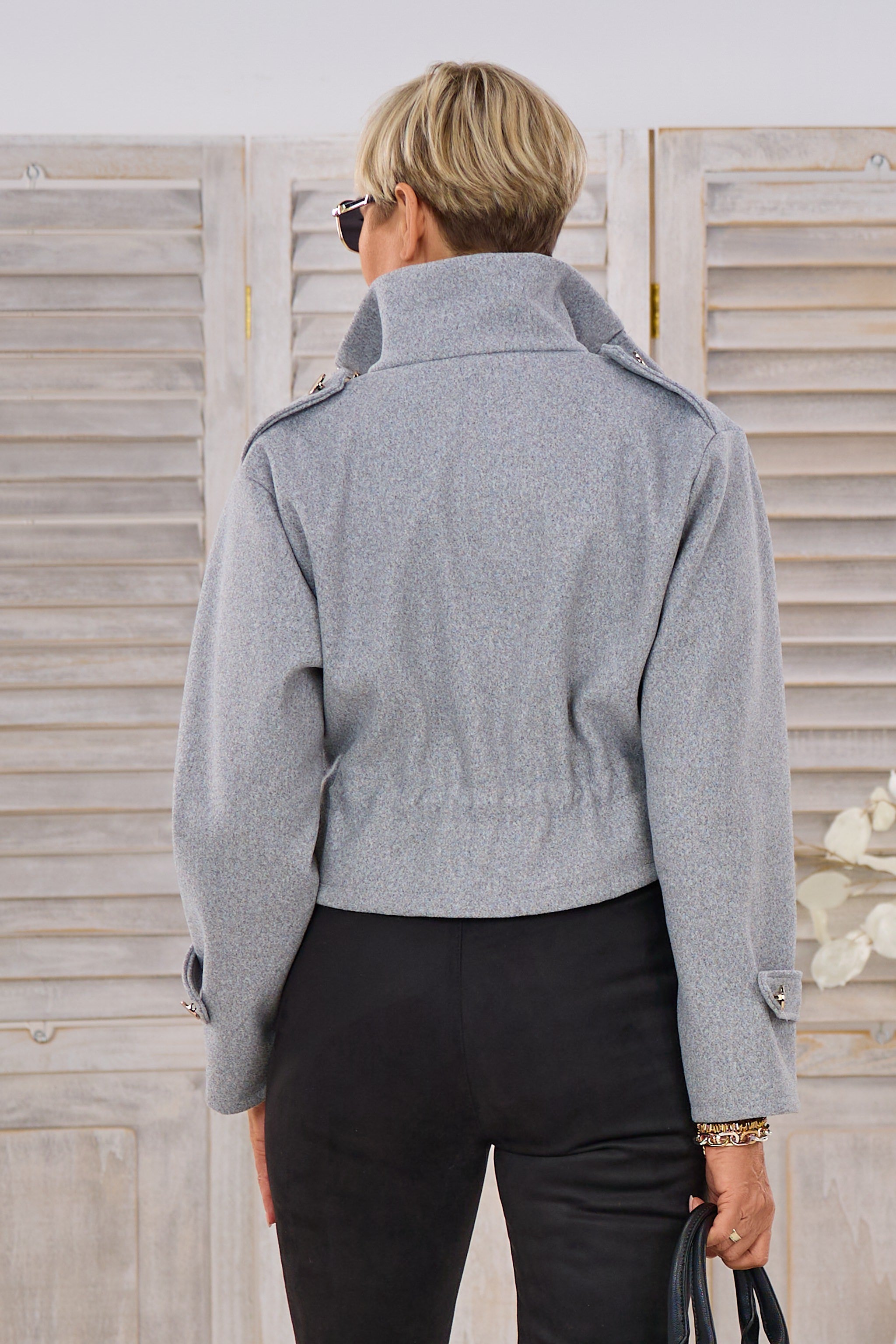 Kurzes Jäckchen mit Kordelzug, hellgrau