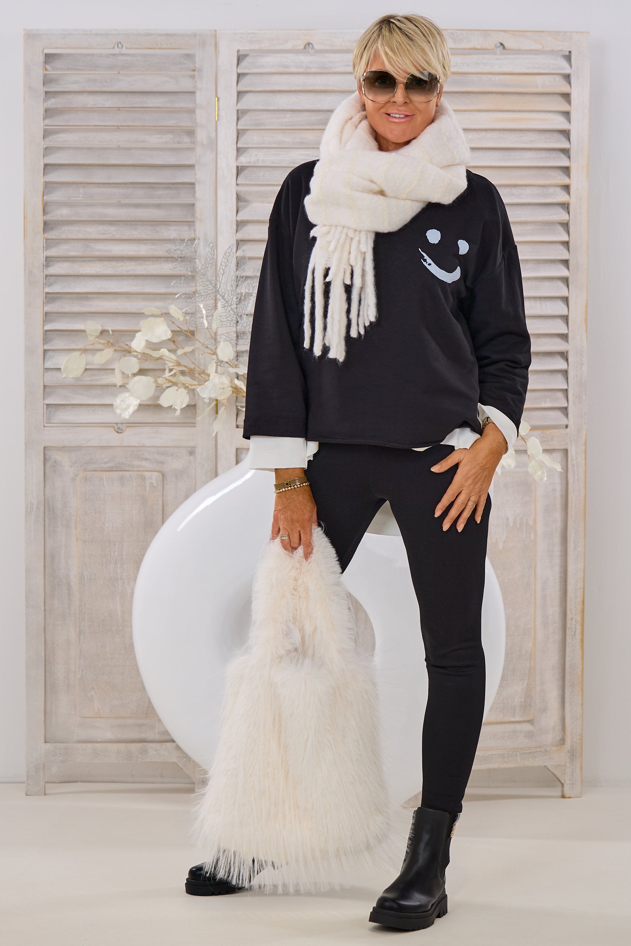 Sweaty Smile, schwarz-weiß