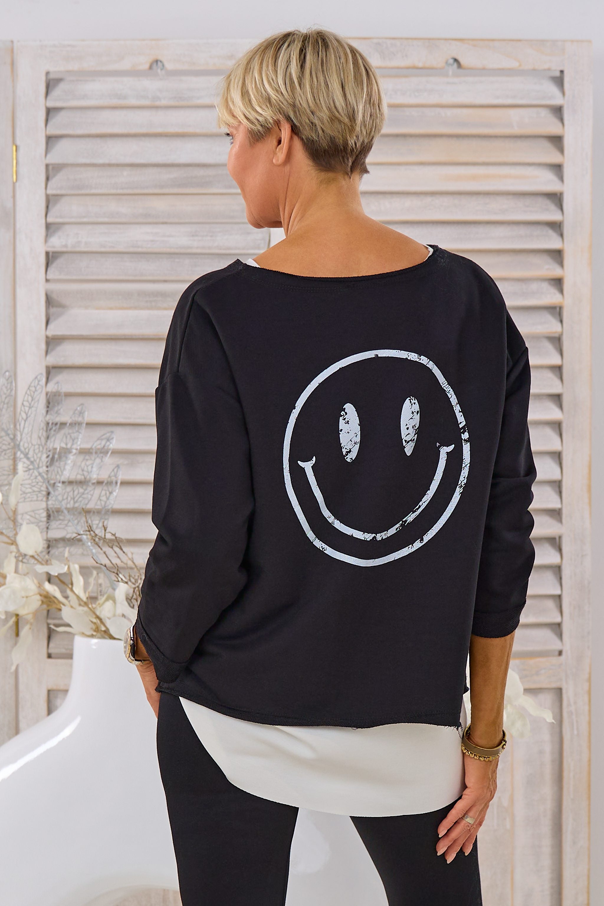 Sweaty Smile, schwarz-weiß