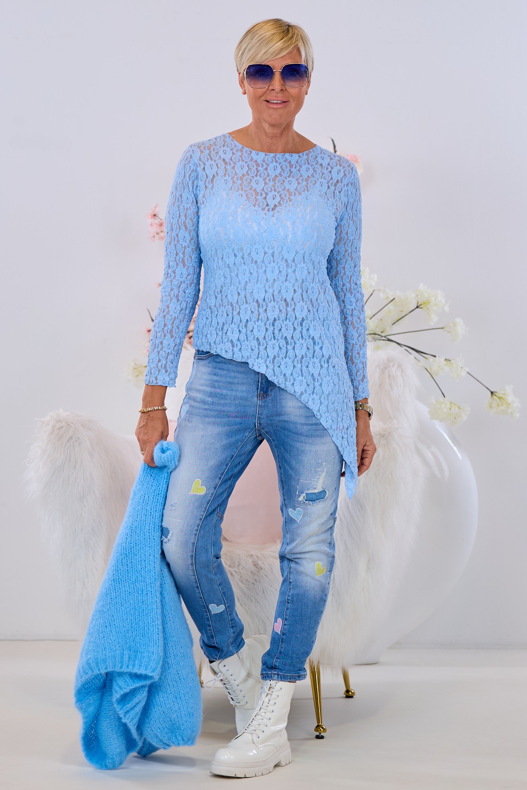 Asymmetrisches Spitzen-Langarmshirt, hellblau