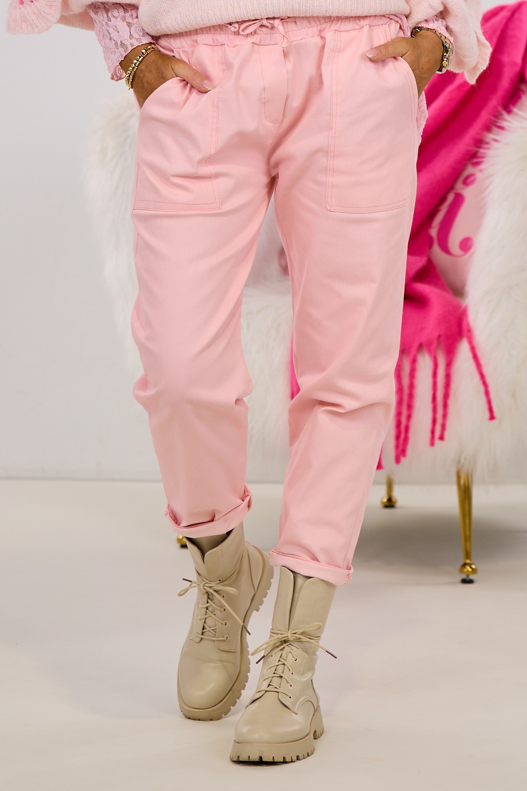 Baumwollhose mit aufgesetzten Taschen, rosa