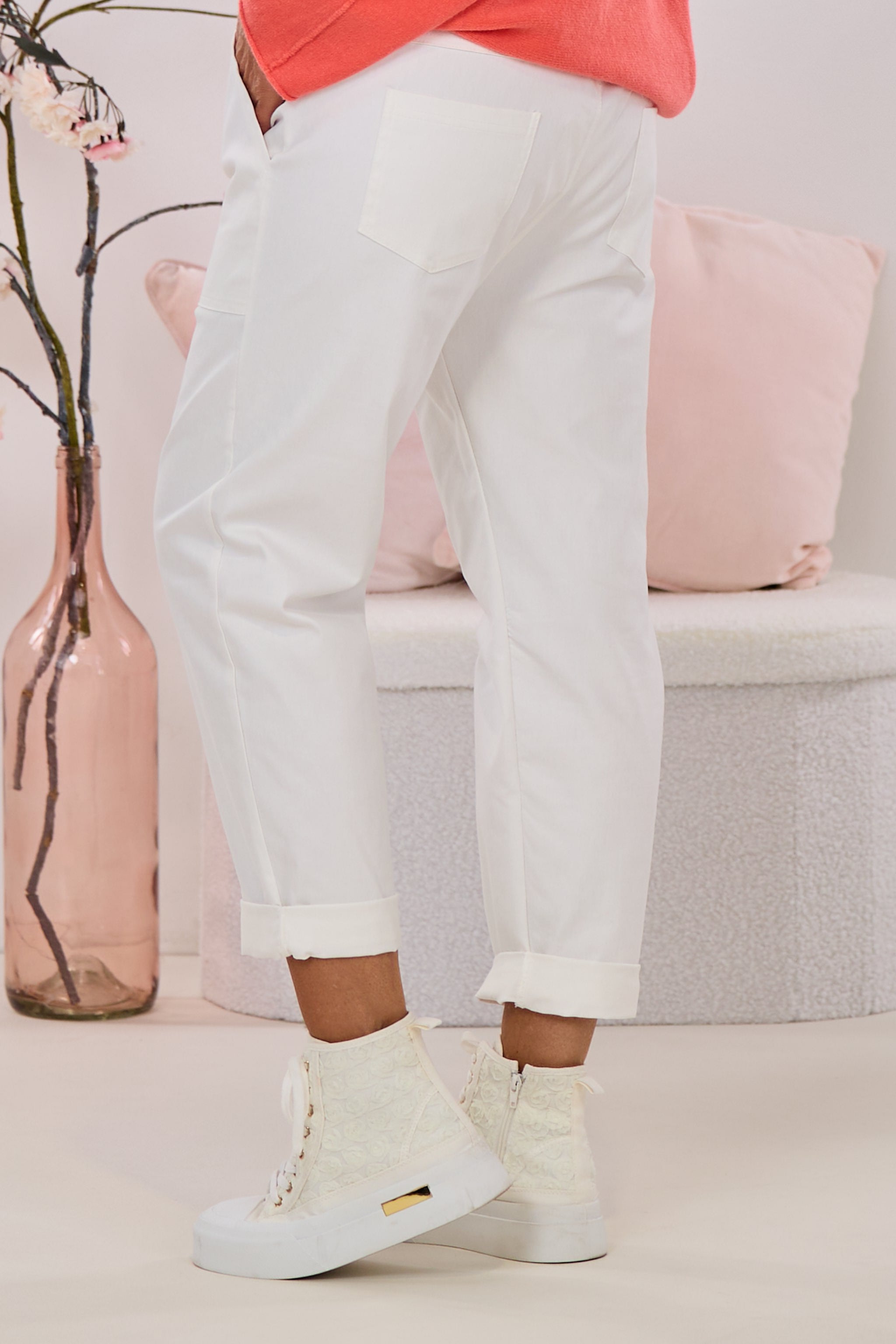 Baumwollhose mit aufgesetzten Taschen, weiß