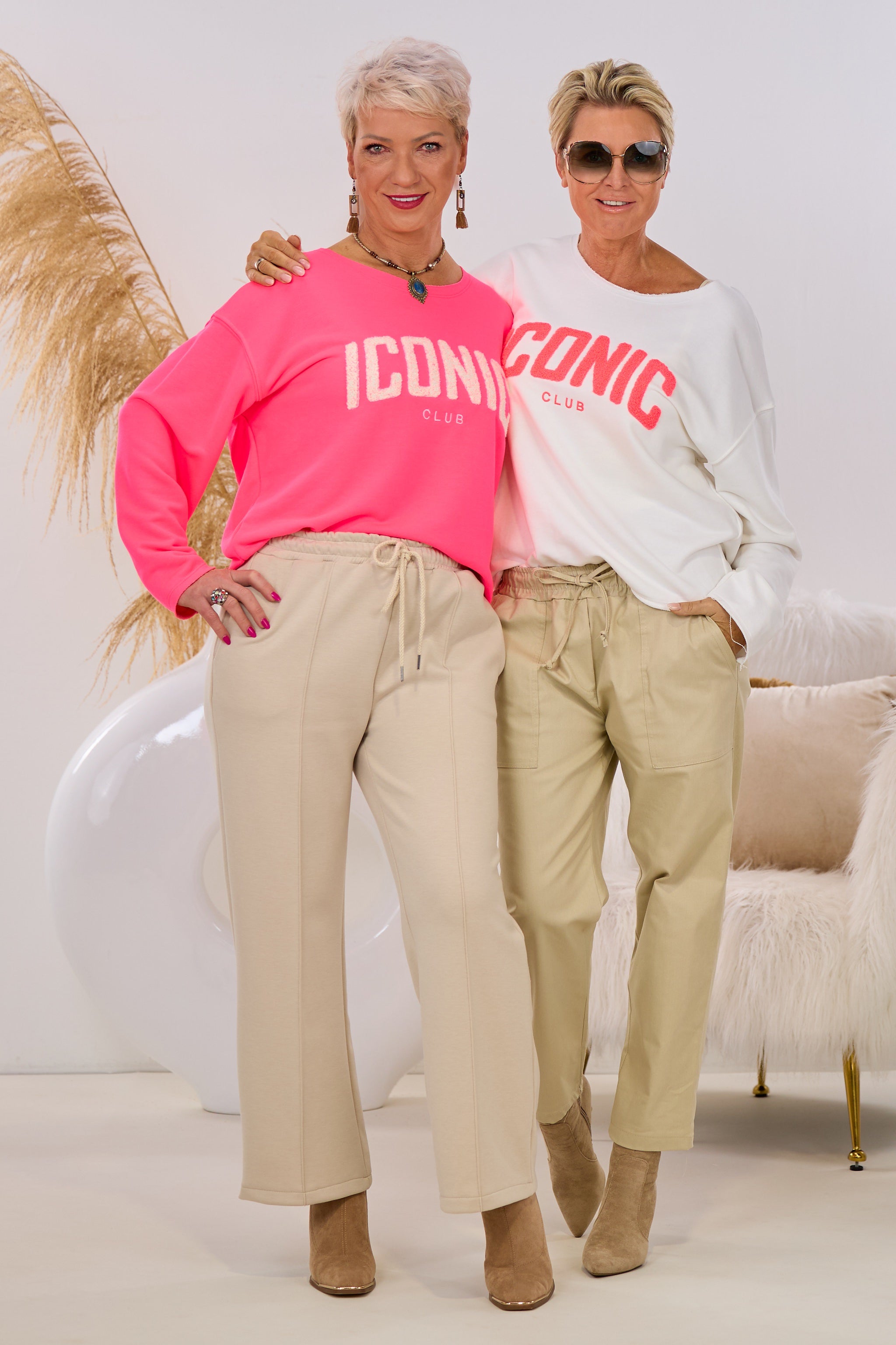 Sweaty ICONIC CLUB, neon pink-ecru