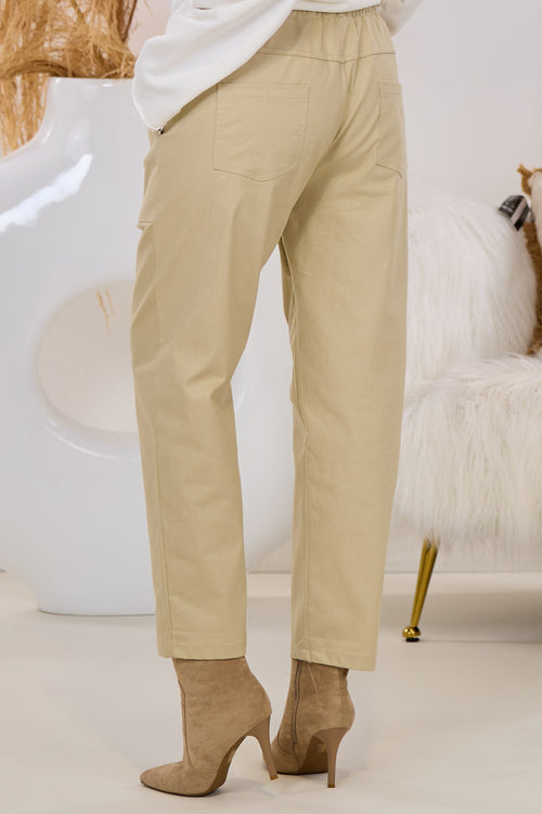 Baumwollhose mit aufgesetzten Taschen, beige