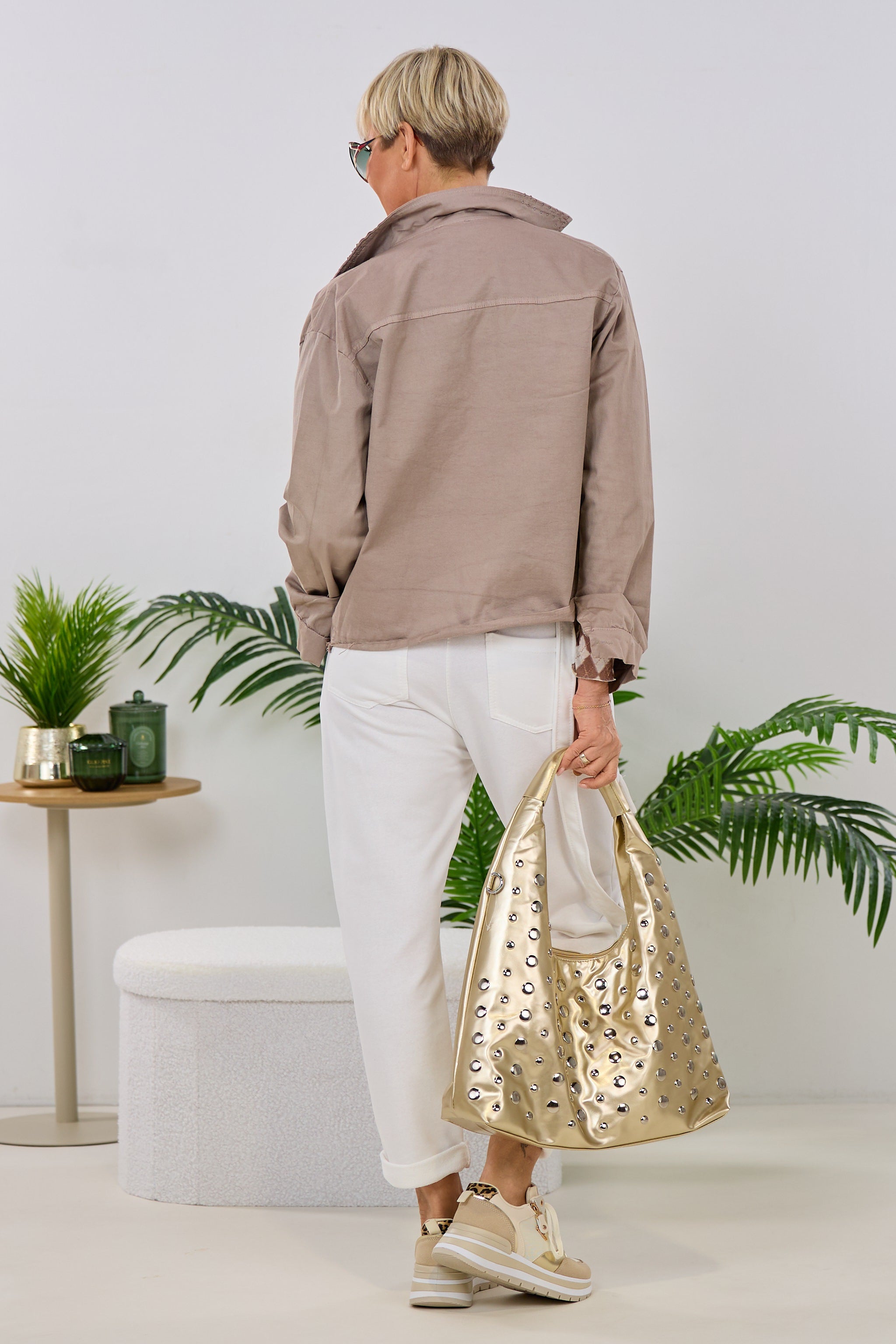 Hemdbluse mit Nieten, taupe-silber