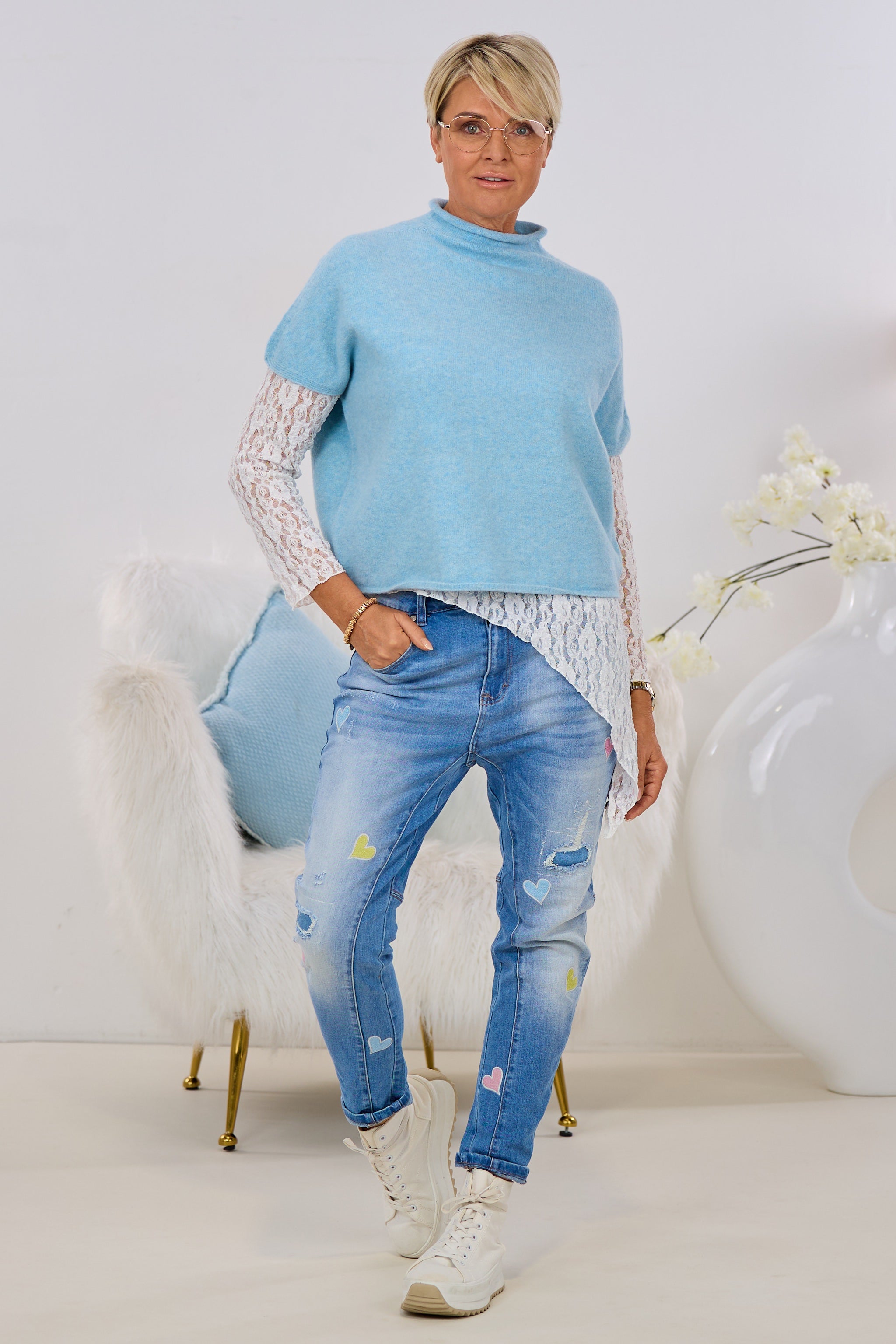 Kuscheliger Pullunder mit Stehkragen, hellblau