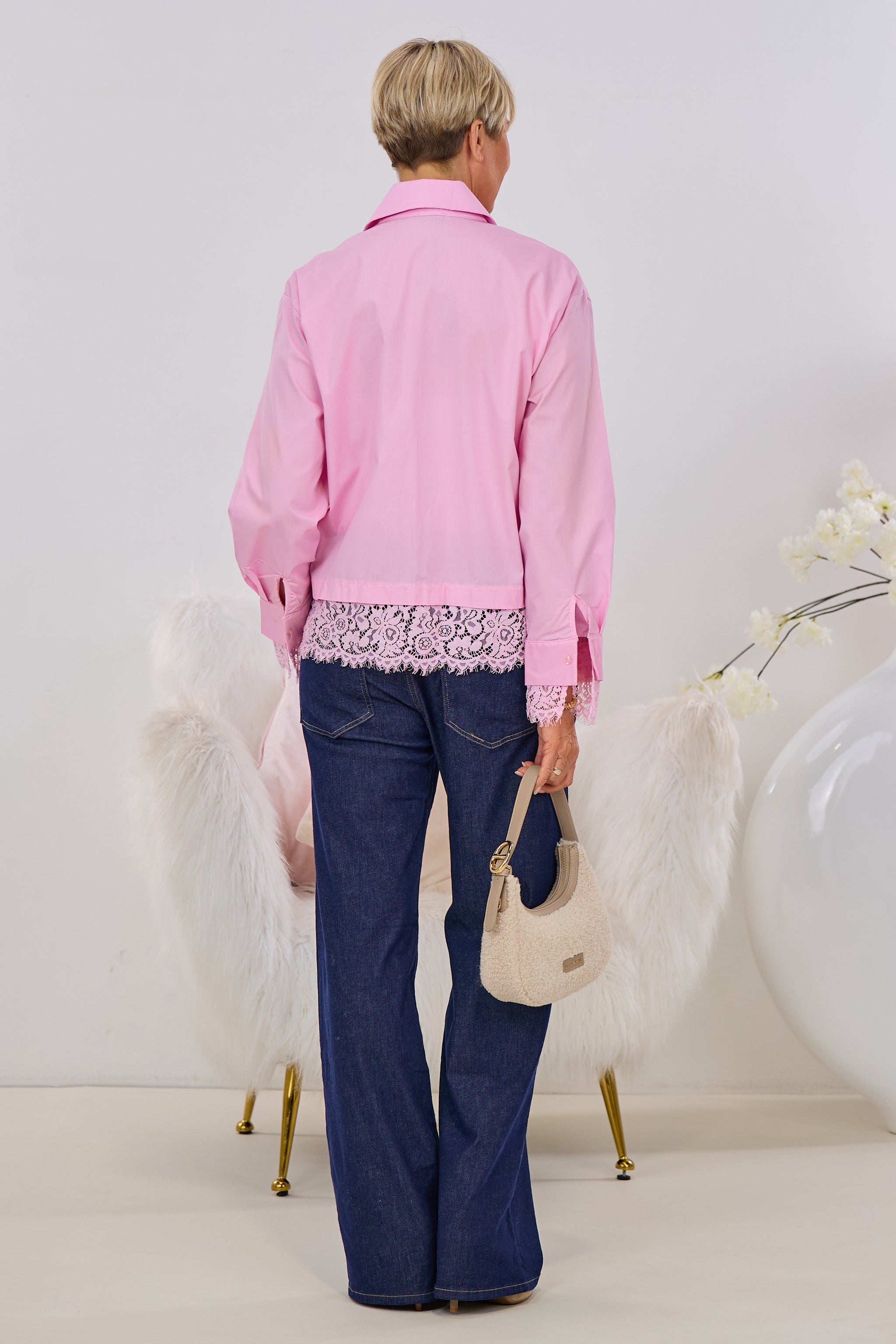 Bluse mit Spitzenbordüre, rosa