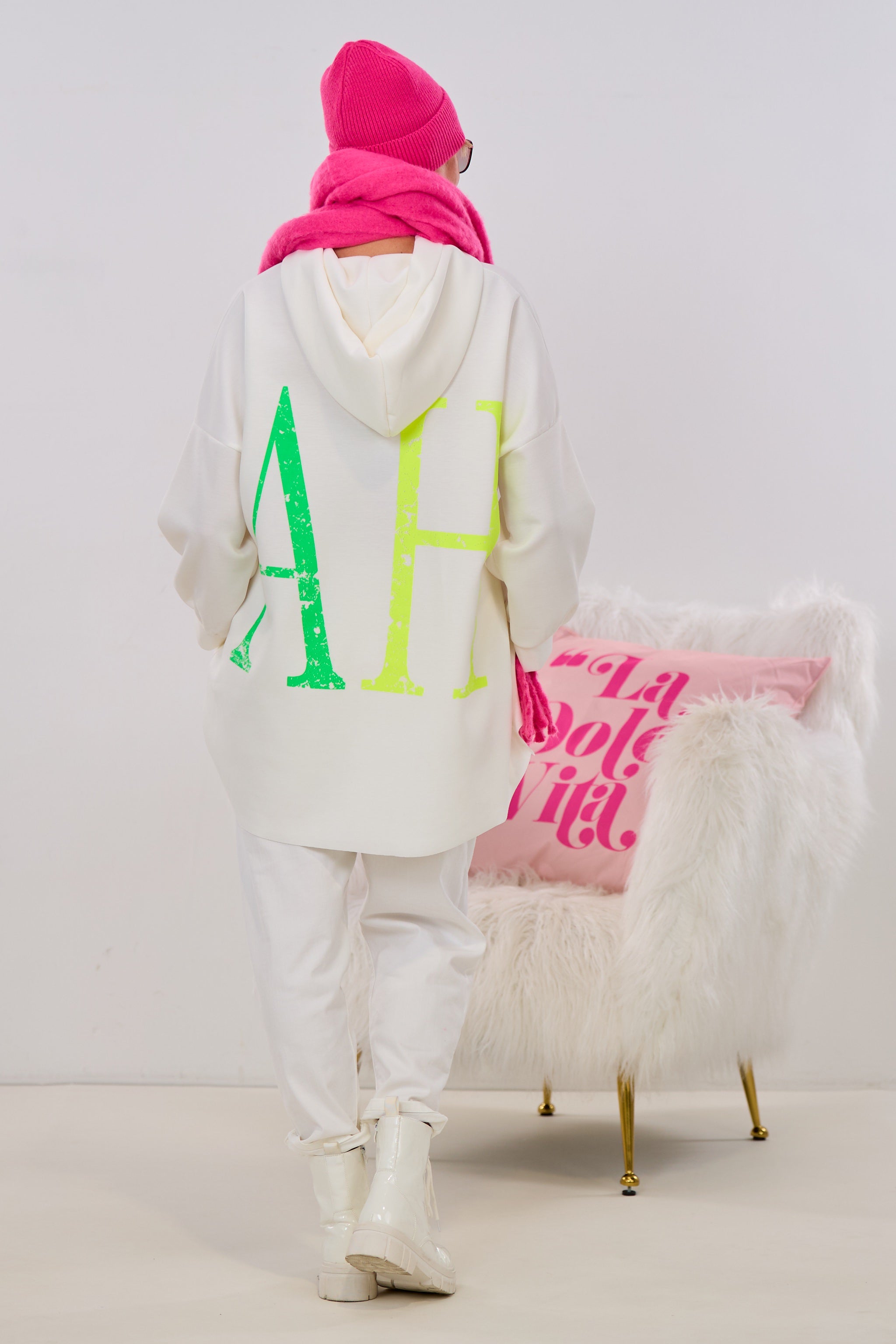 Cozy Oversized Shirt YEAH, ecru-bunt