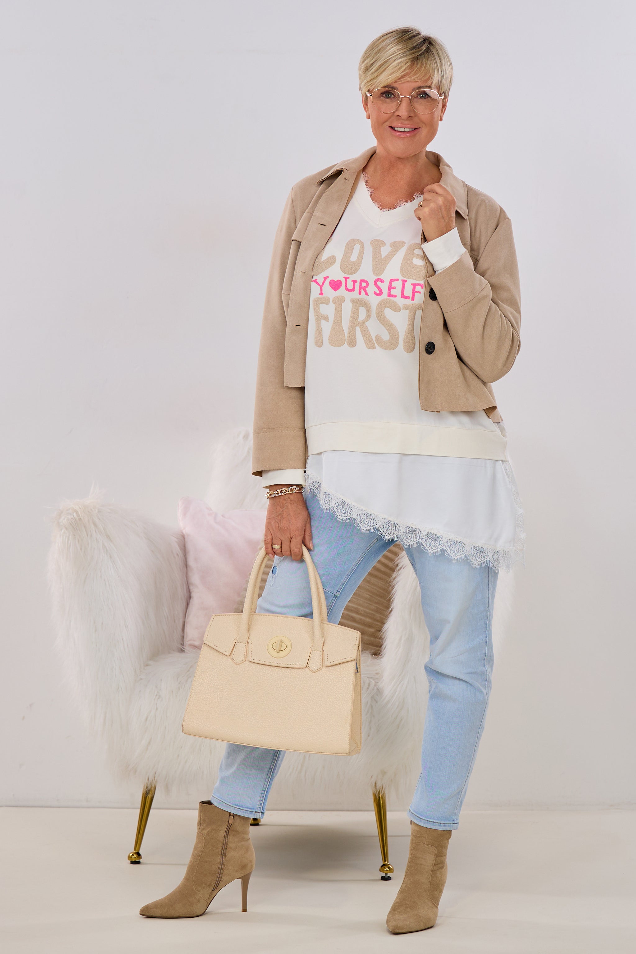 Sweaty love yourself, ecru