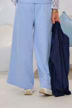 Cozy Hose mit weiten Kellerfalten, hellblau