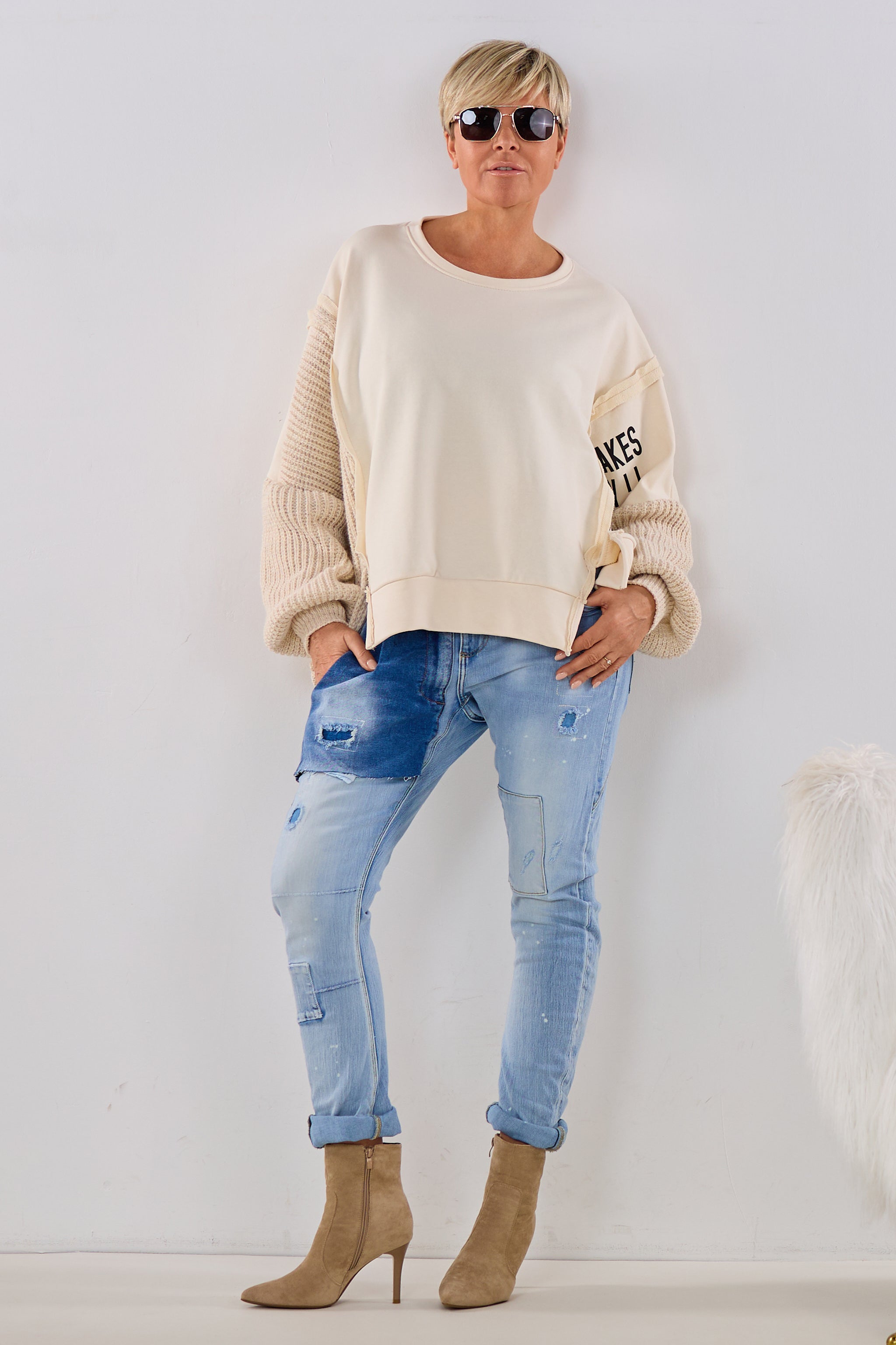 Sweaty mit Strickärmeln, beige