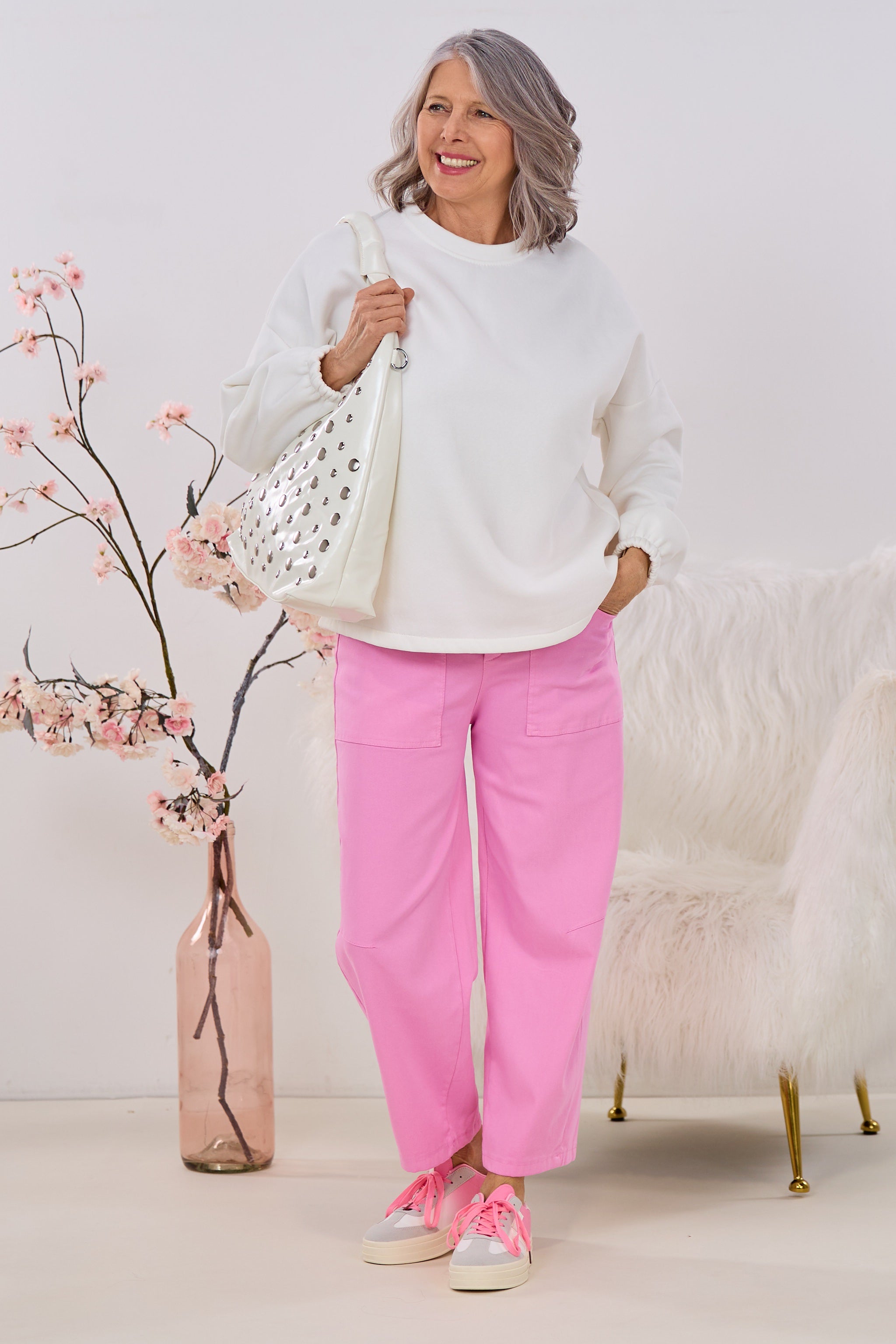 Uni Hose mit aufgesetzten Taschen, rosa