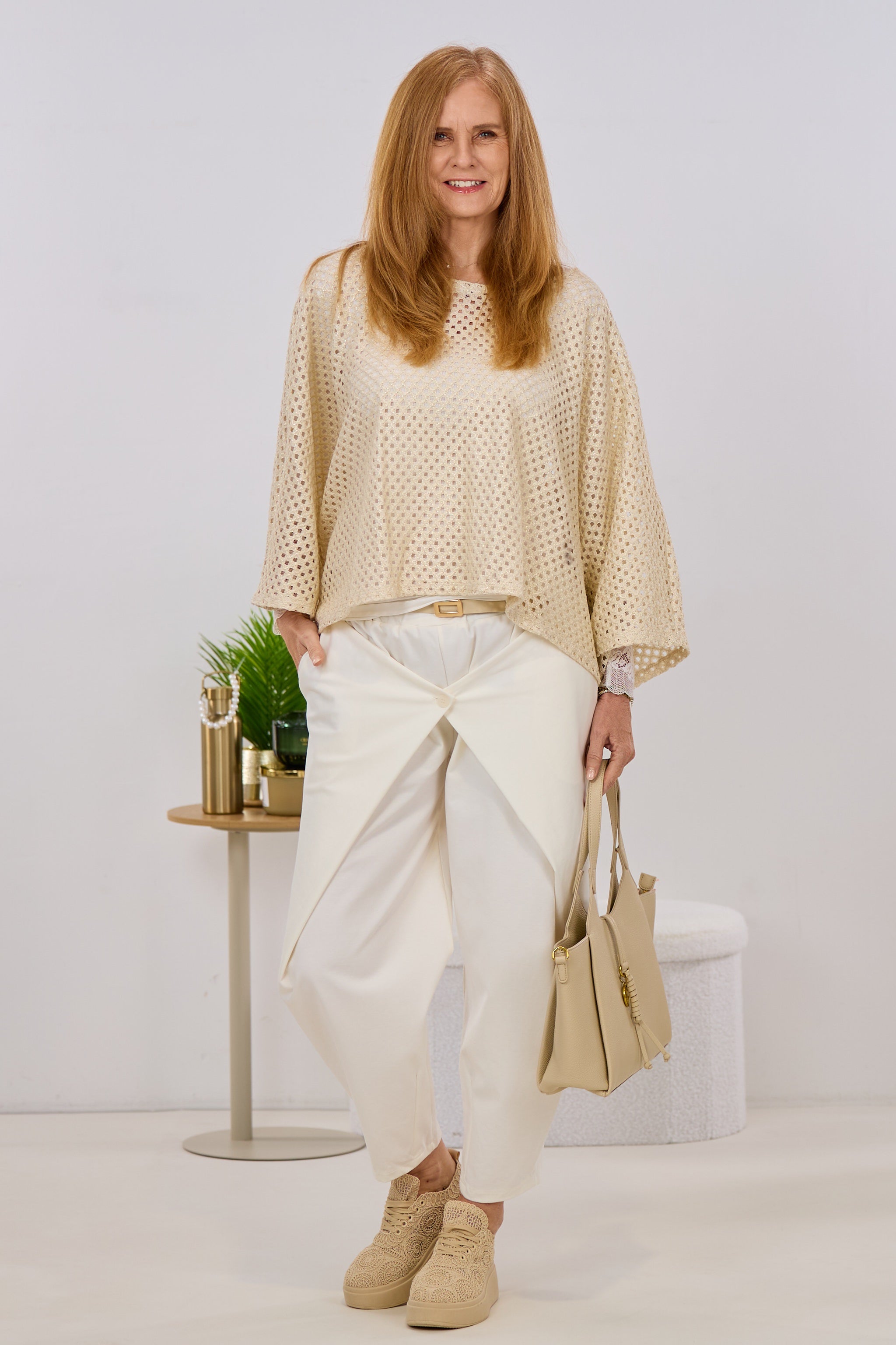 Lochstrick Pulli mit Fledermausärmeln, creme glänzend