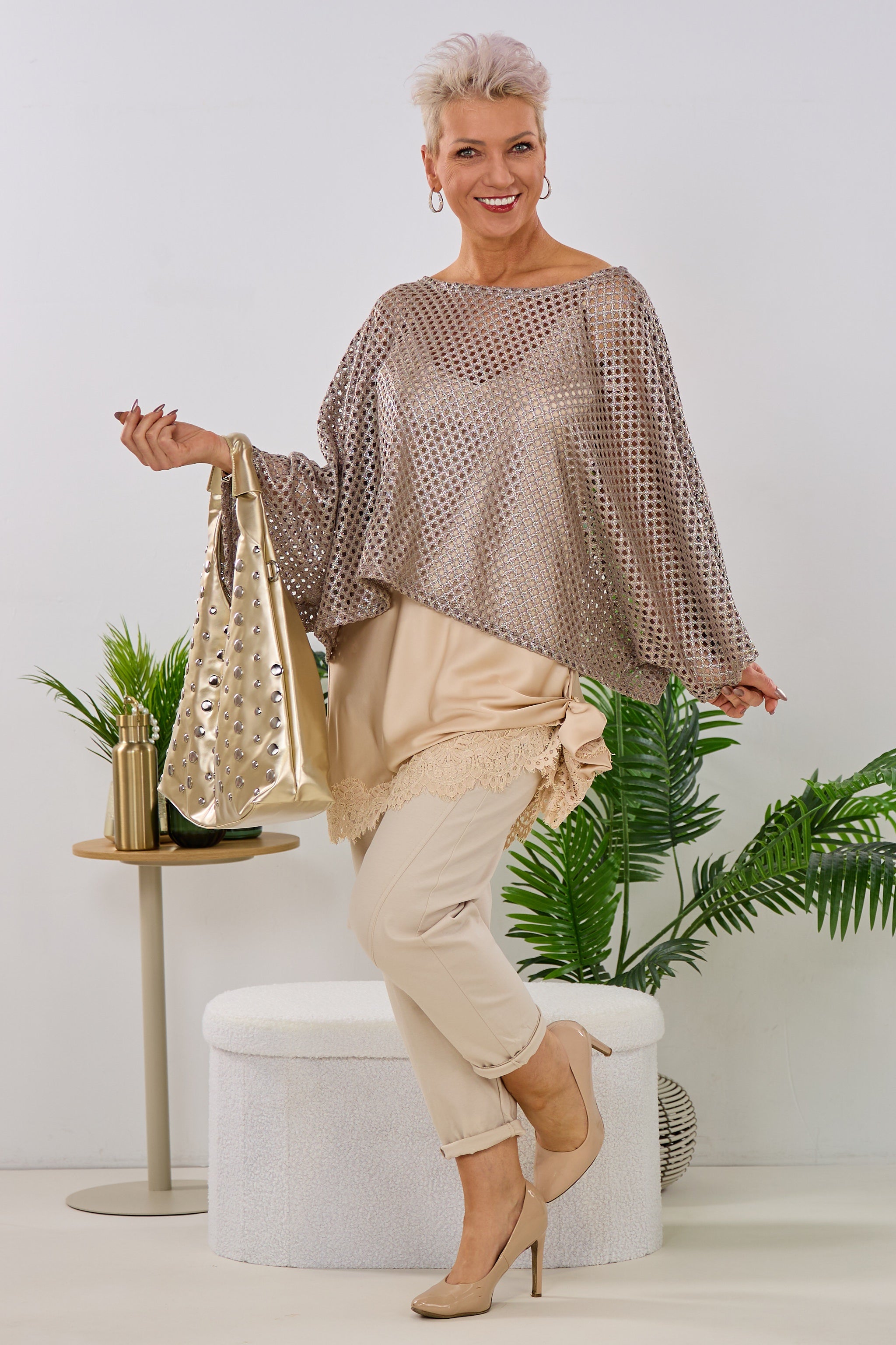 Lochstrick Pulli mit Fledermausärmeln, taupe glänzend