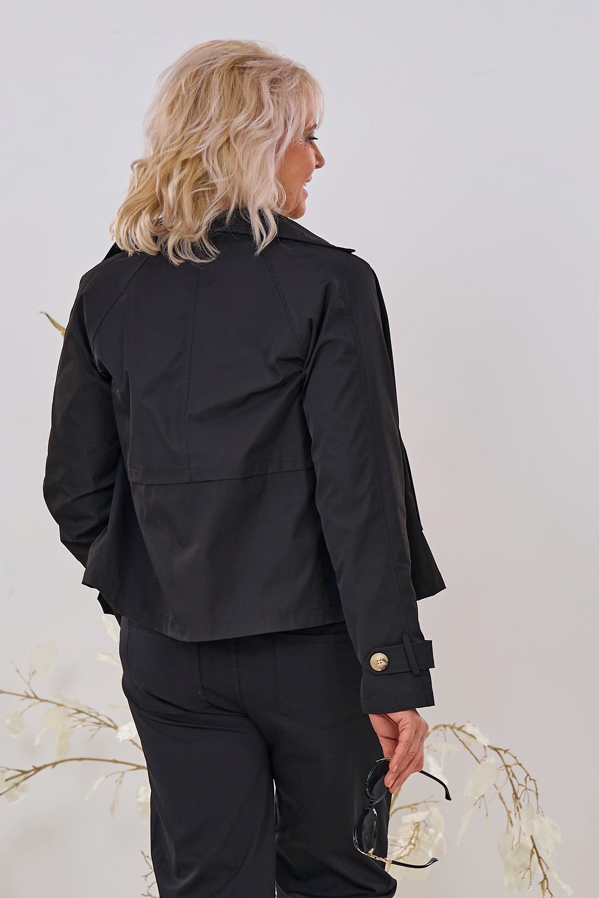 kurze Trenchjacke, schwarz