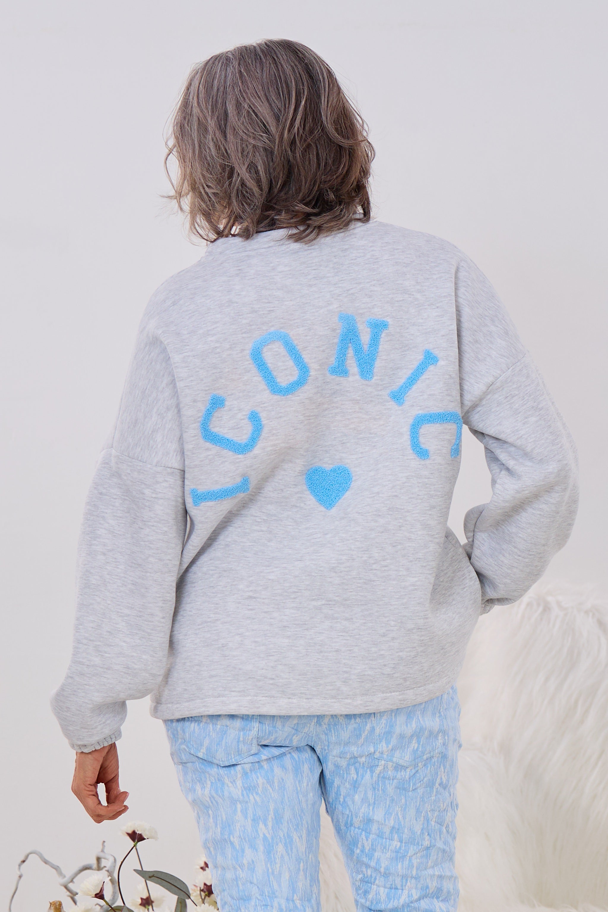 Sweaty mit ICONIC-Flock, hellgrau meliert-blau