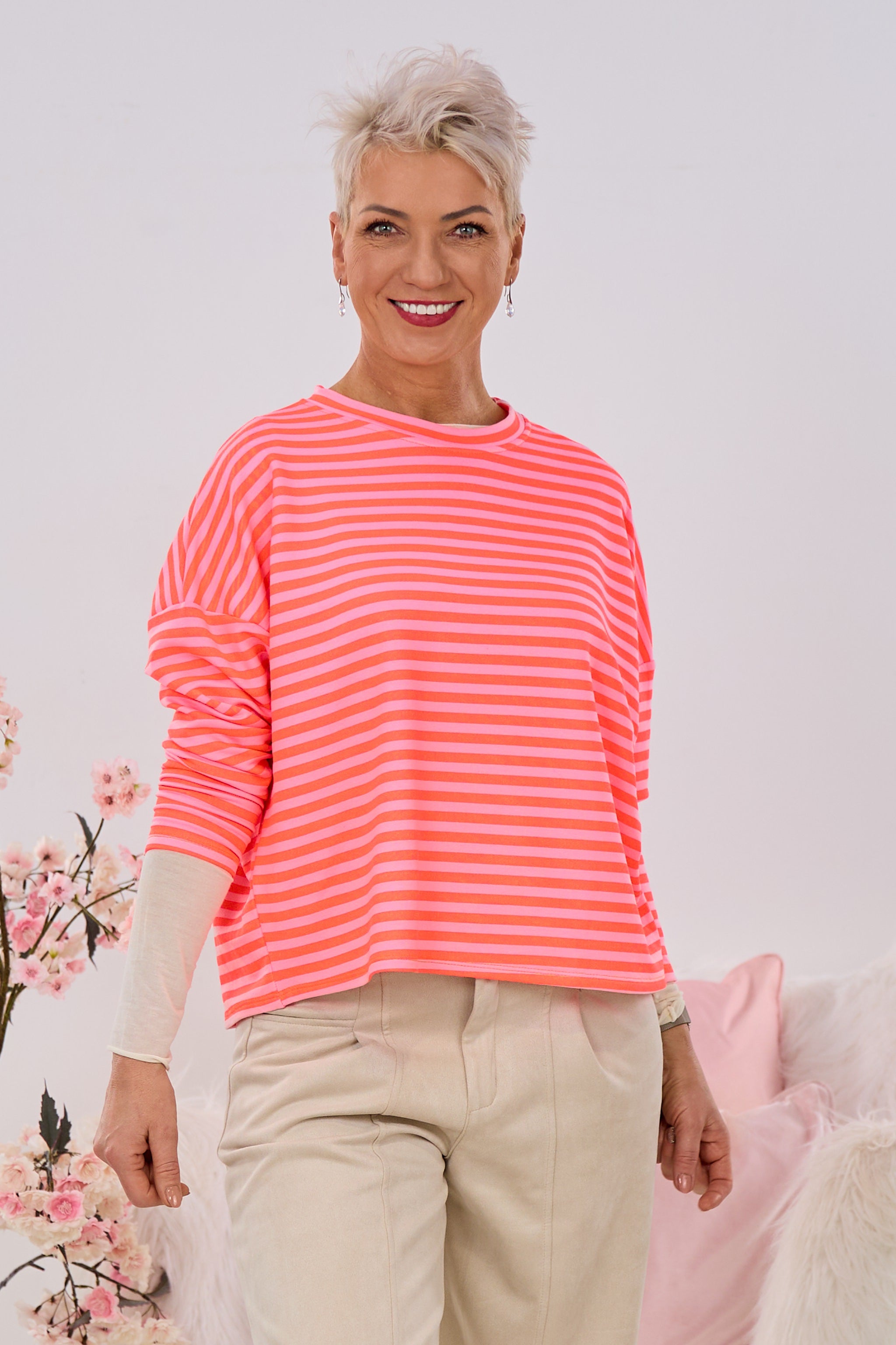 Schmal geringeltes Shirt, orange-rosa