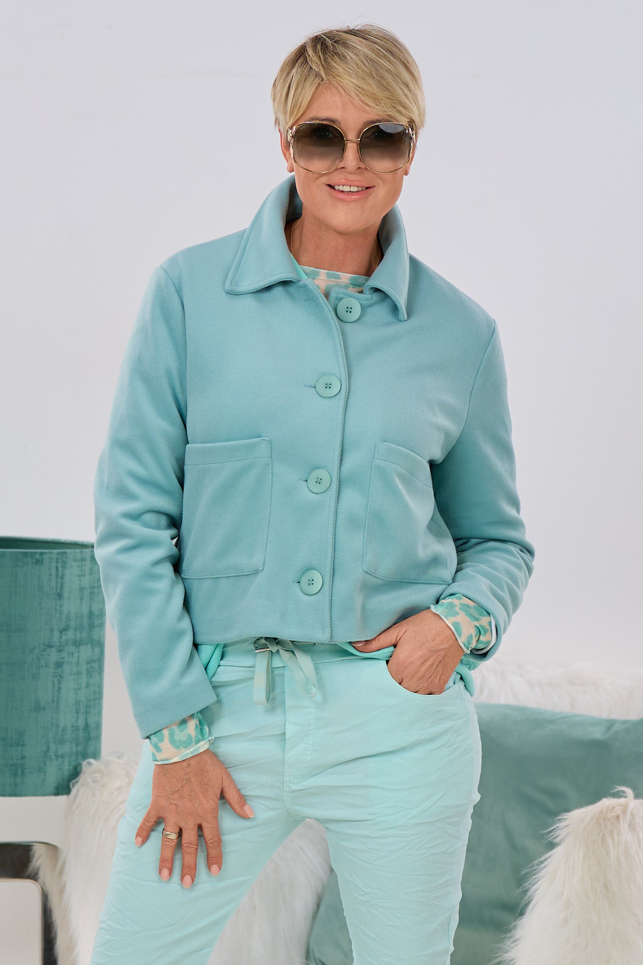kurze Jacke mit Kragen, mint