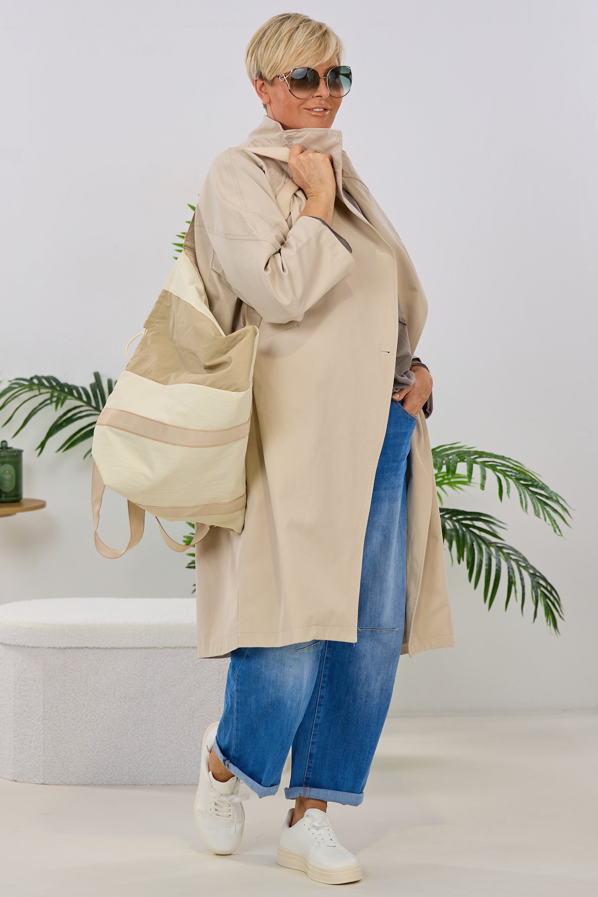 Coat with raglan sleeves, beige