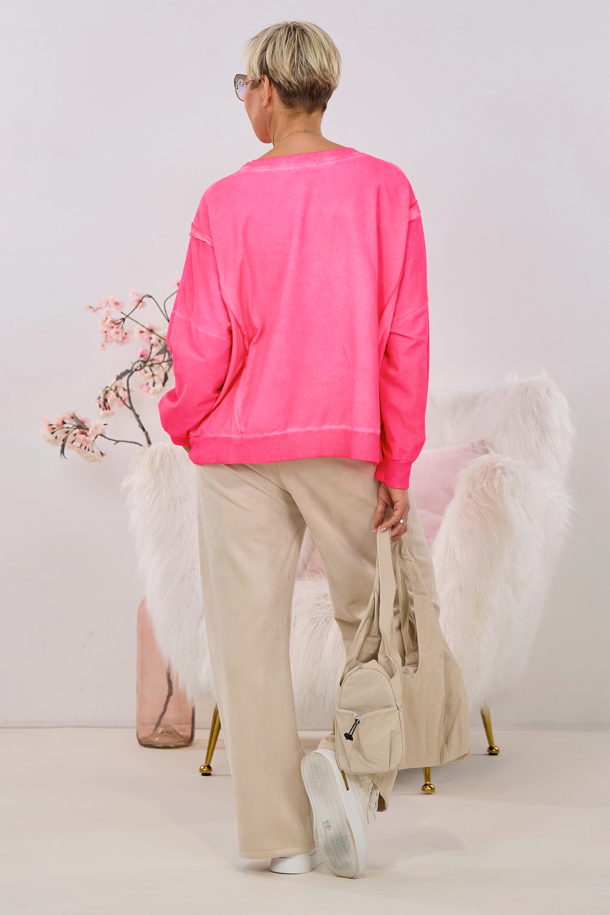 Sweaty mit außenliegenden Nähten, neon pink