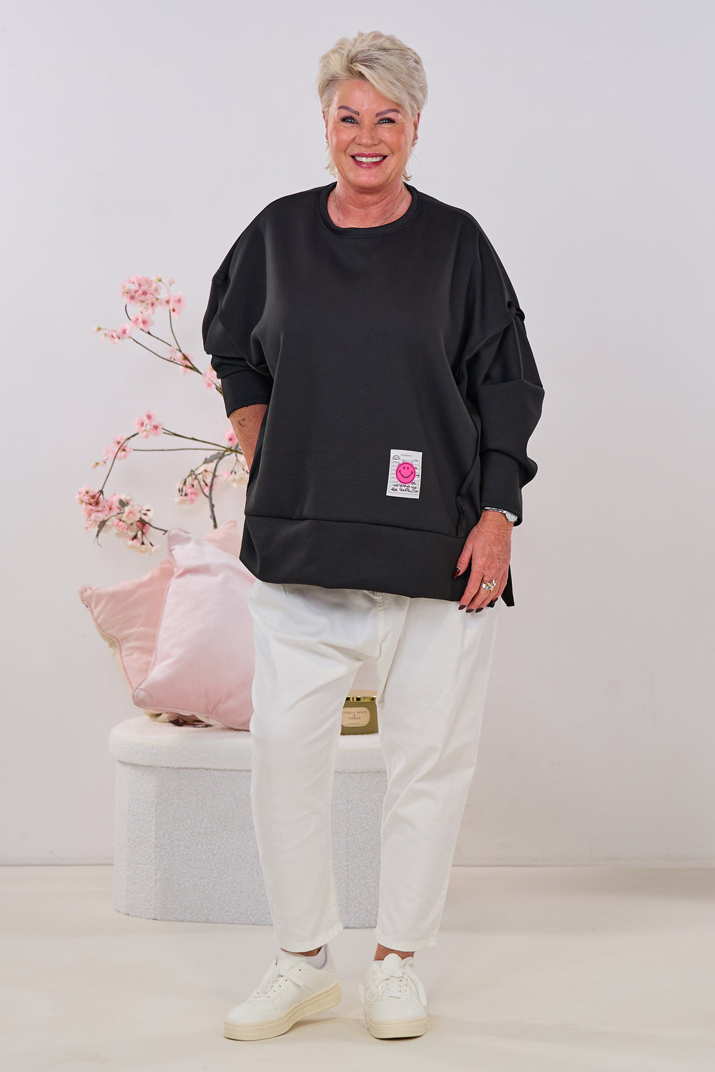 Cozy Sweaty mit außenliegenden Nähten, schwarz