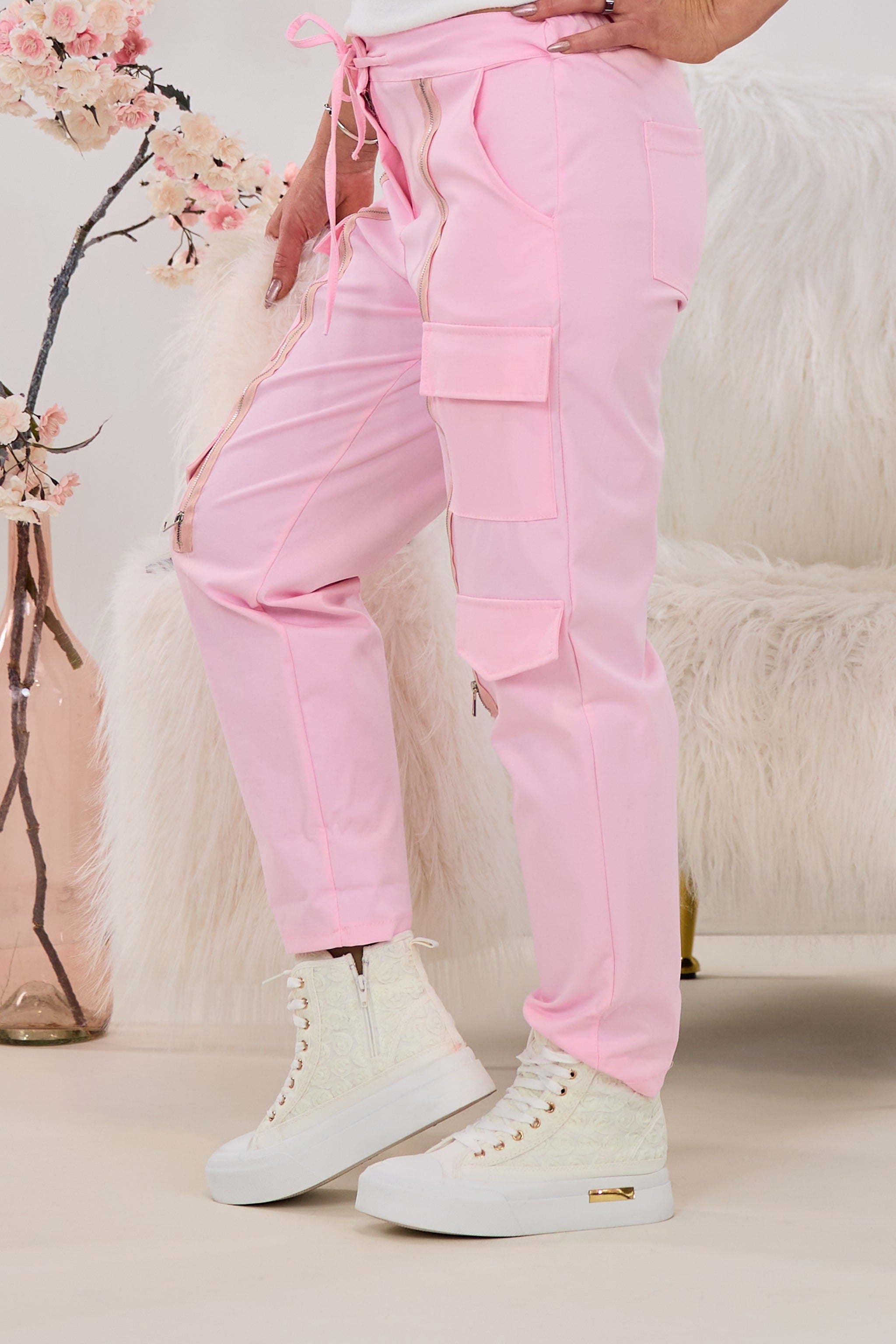 Cargohose mit Zierreißverschlüssen, rosa