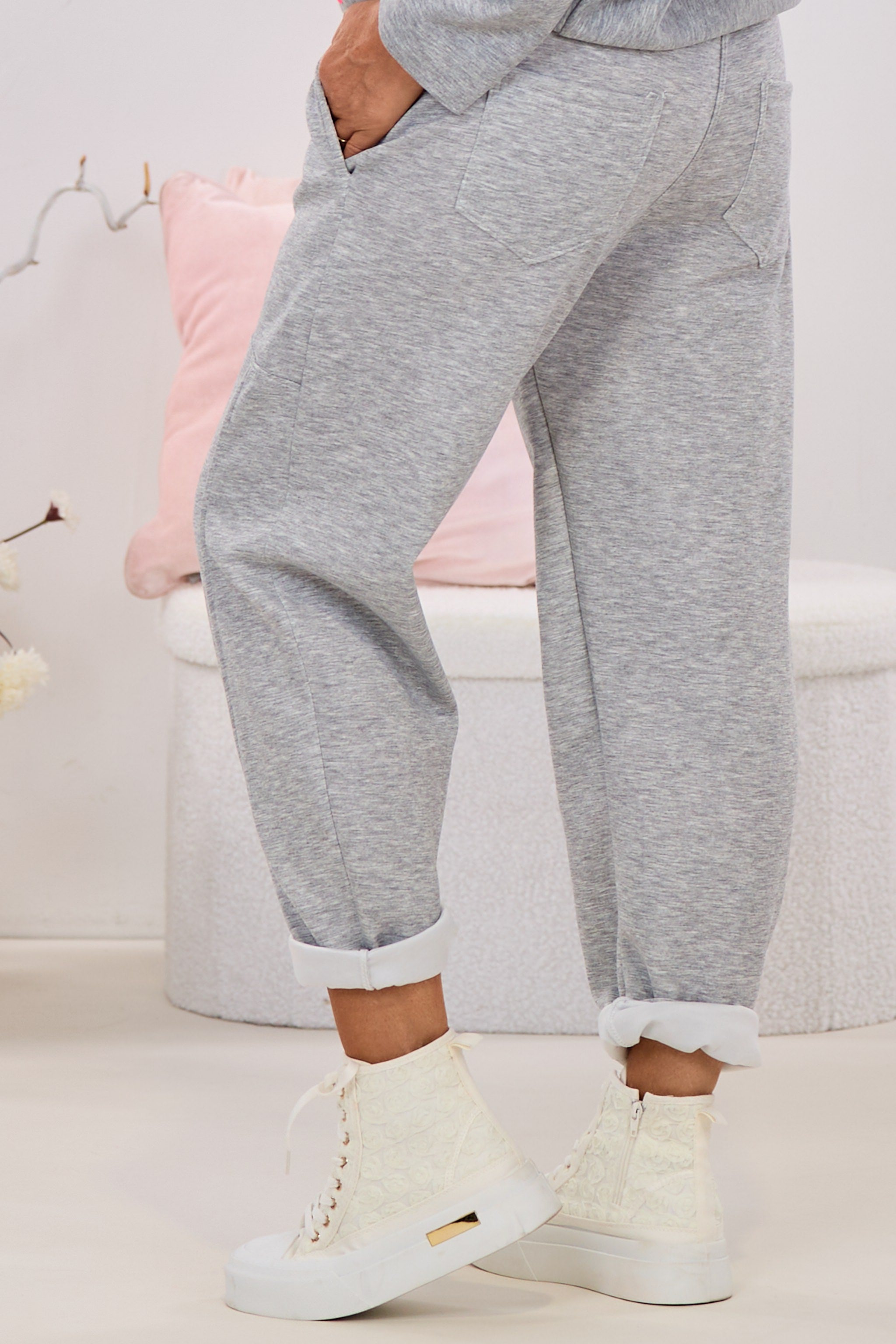 Cozy Hose mit Zierkordel, grau-melliert