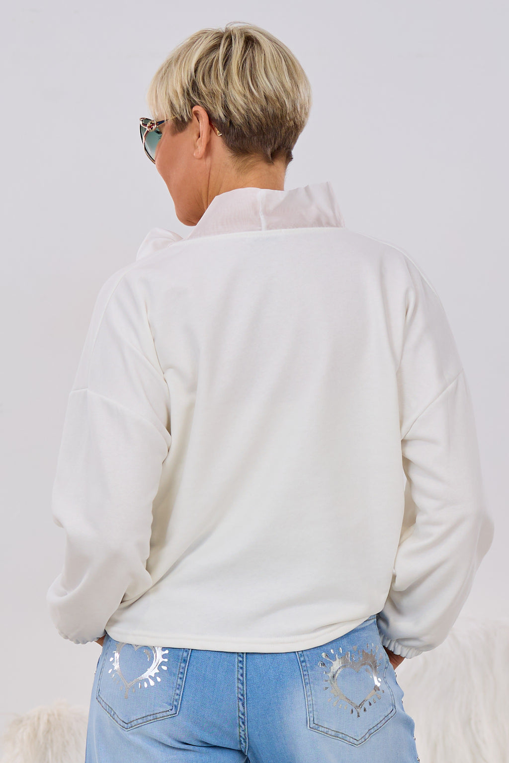 Sweatshirt mit großer Schleife, weiß/ecru