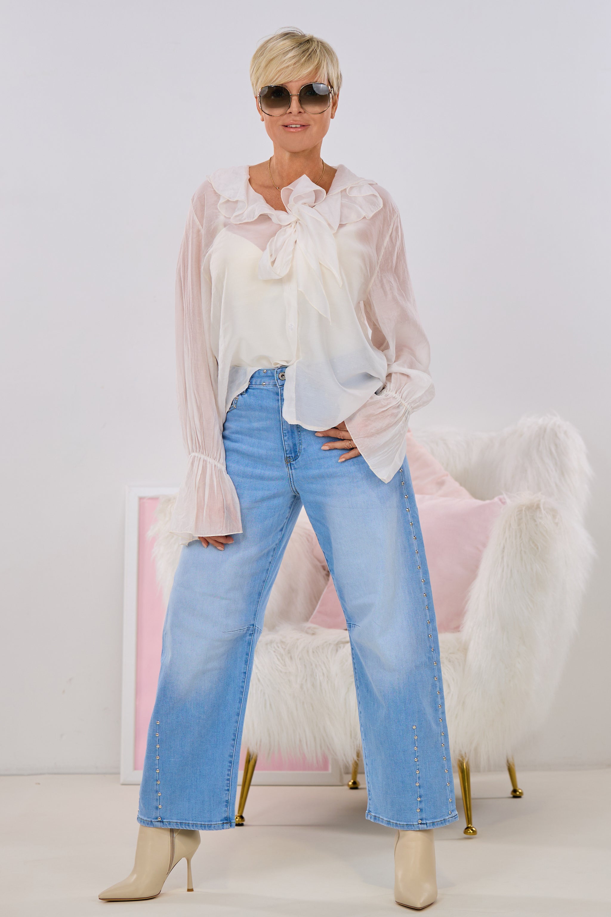 Transparente Bluse mit Volants, ecru