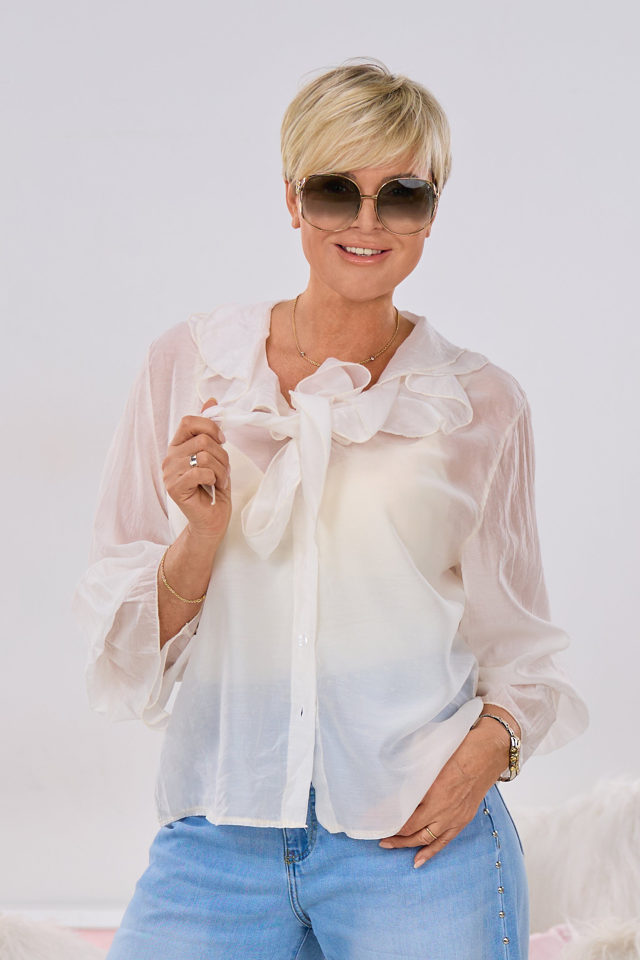 Transparente Bluse mit Volants, ecru