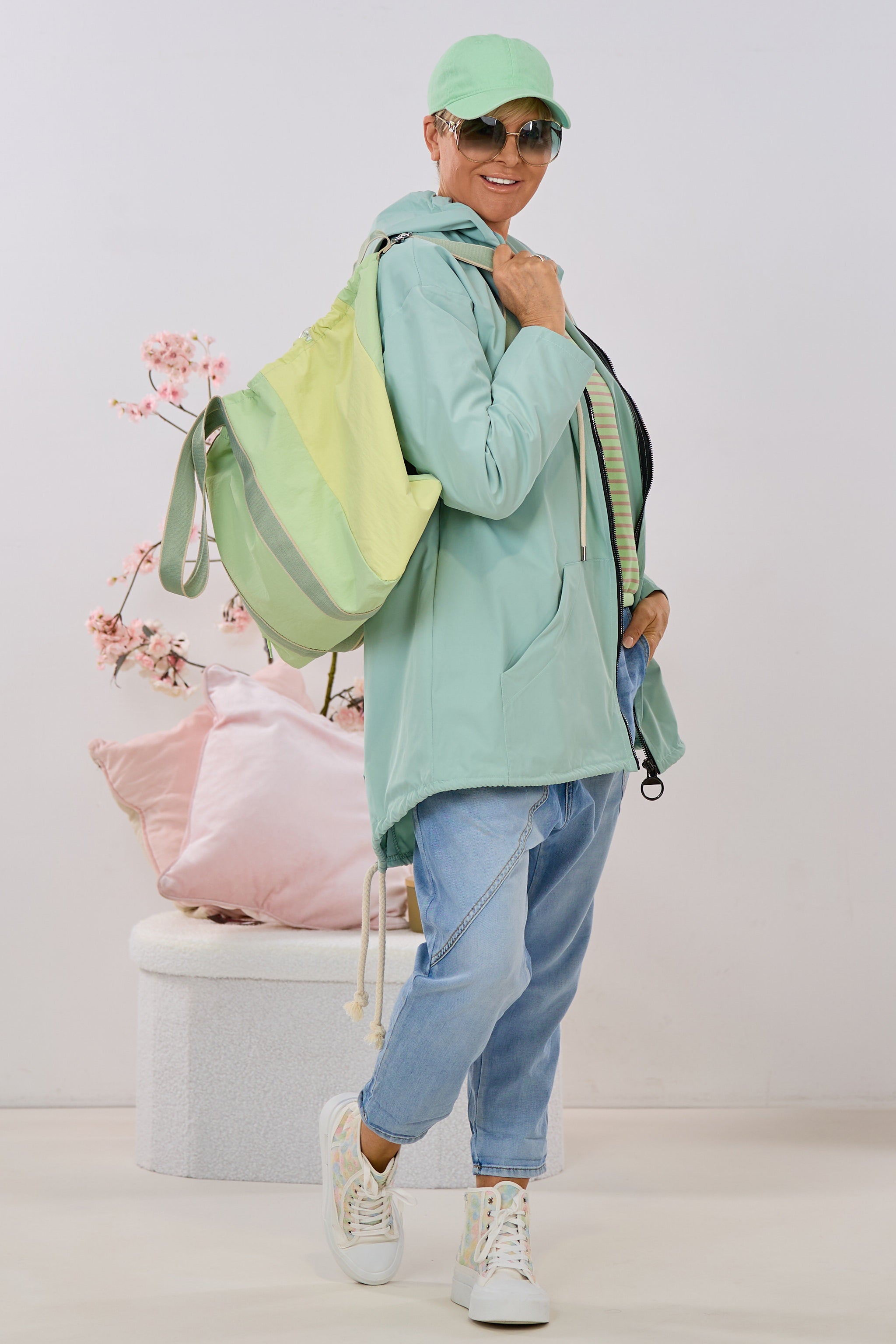 Leichter Parka DON'T WORRY BE HAPPY, lindgrün