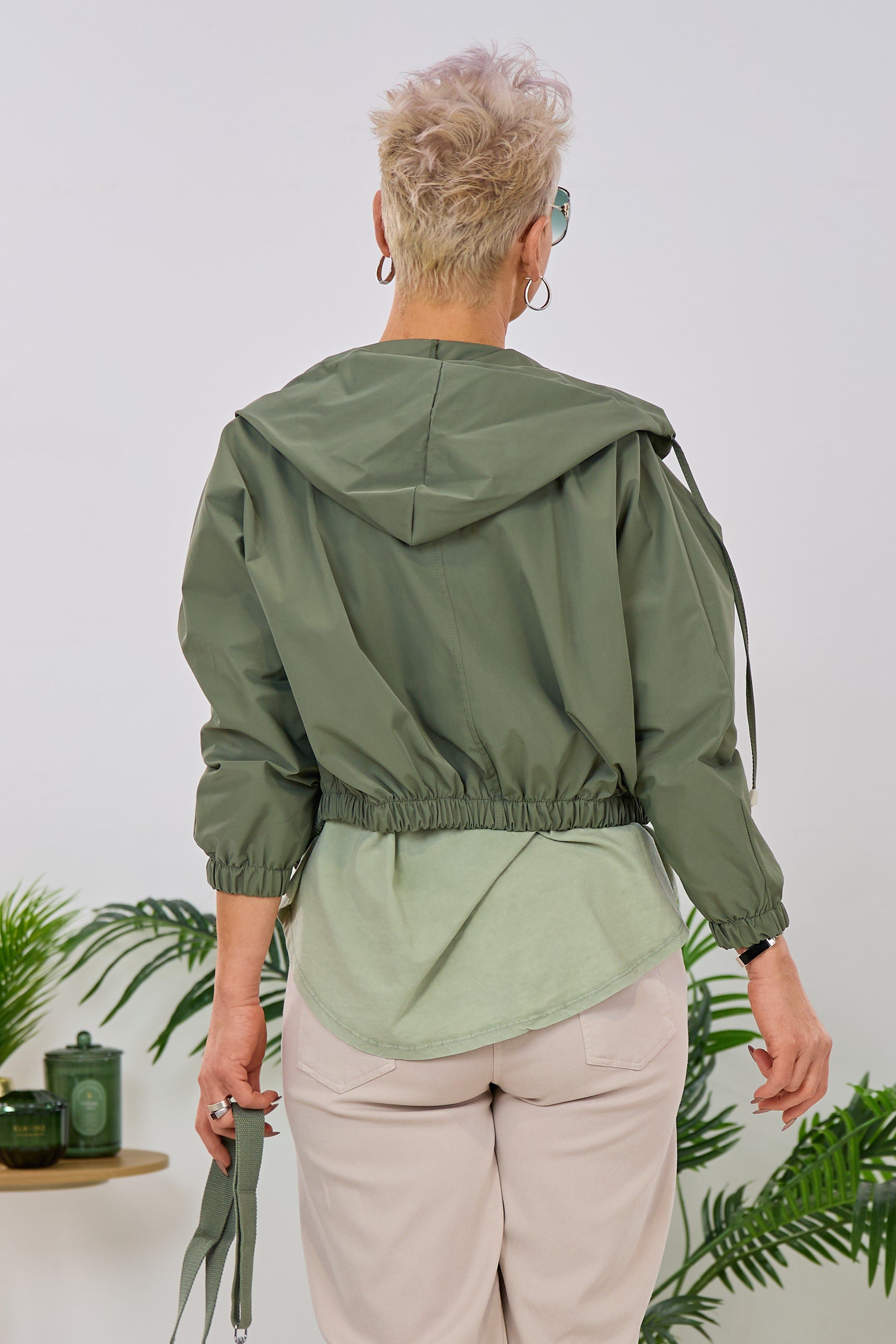 kurzer Blouson mit Kapuze, khaki