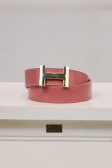 Leather belt with gold buckle, dusky pink