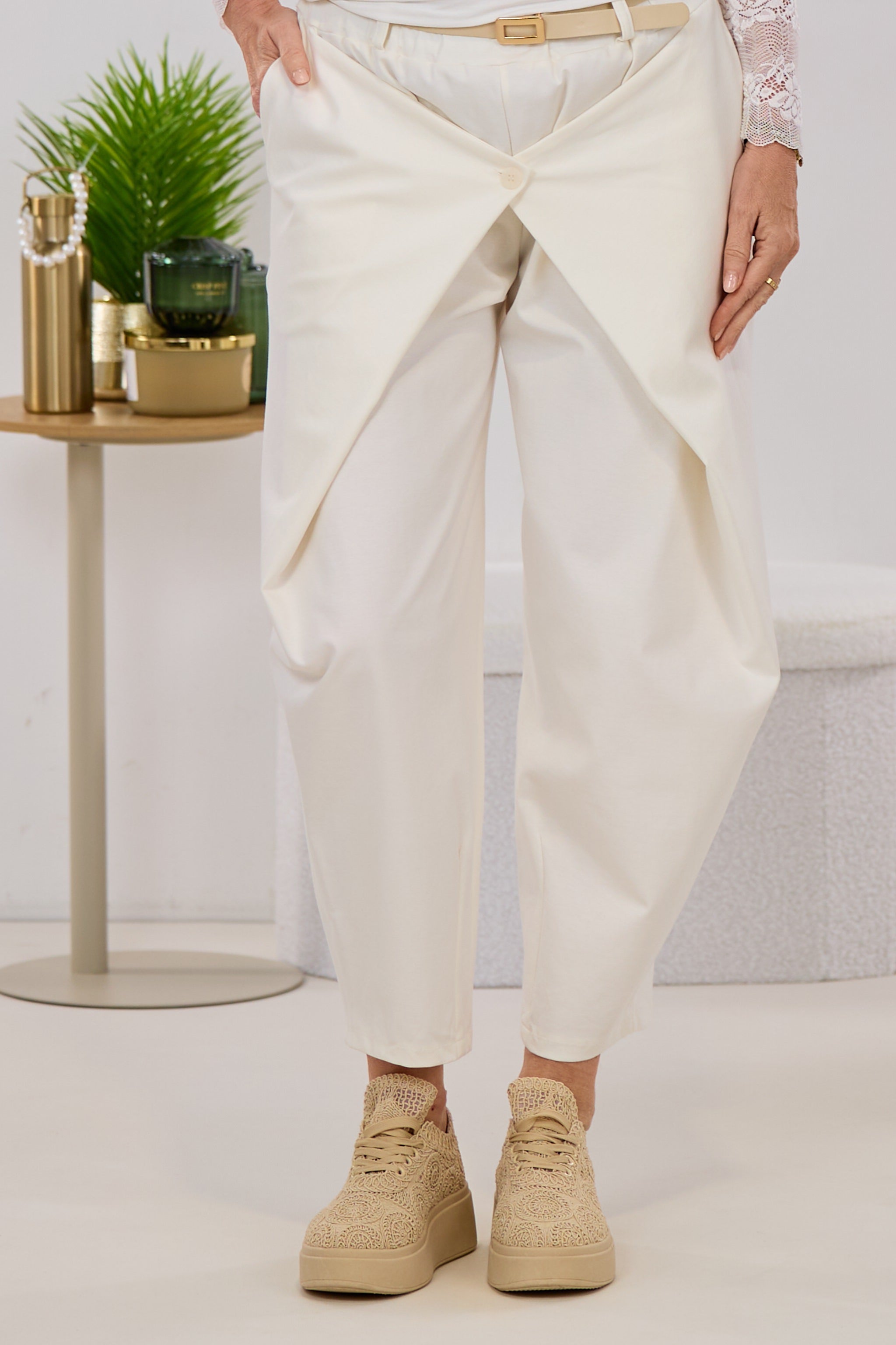 Hose mit Überschlägen, ecru