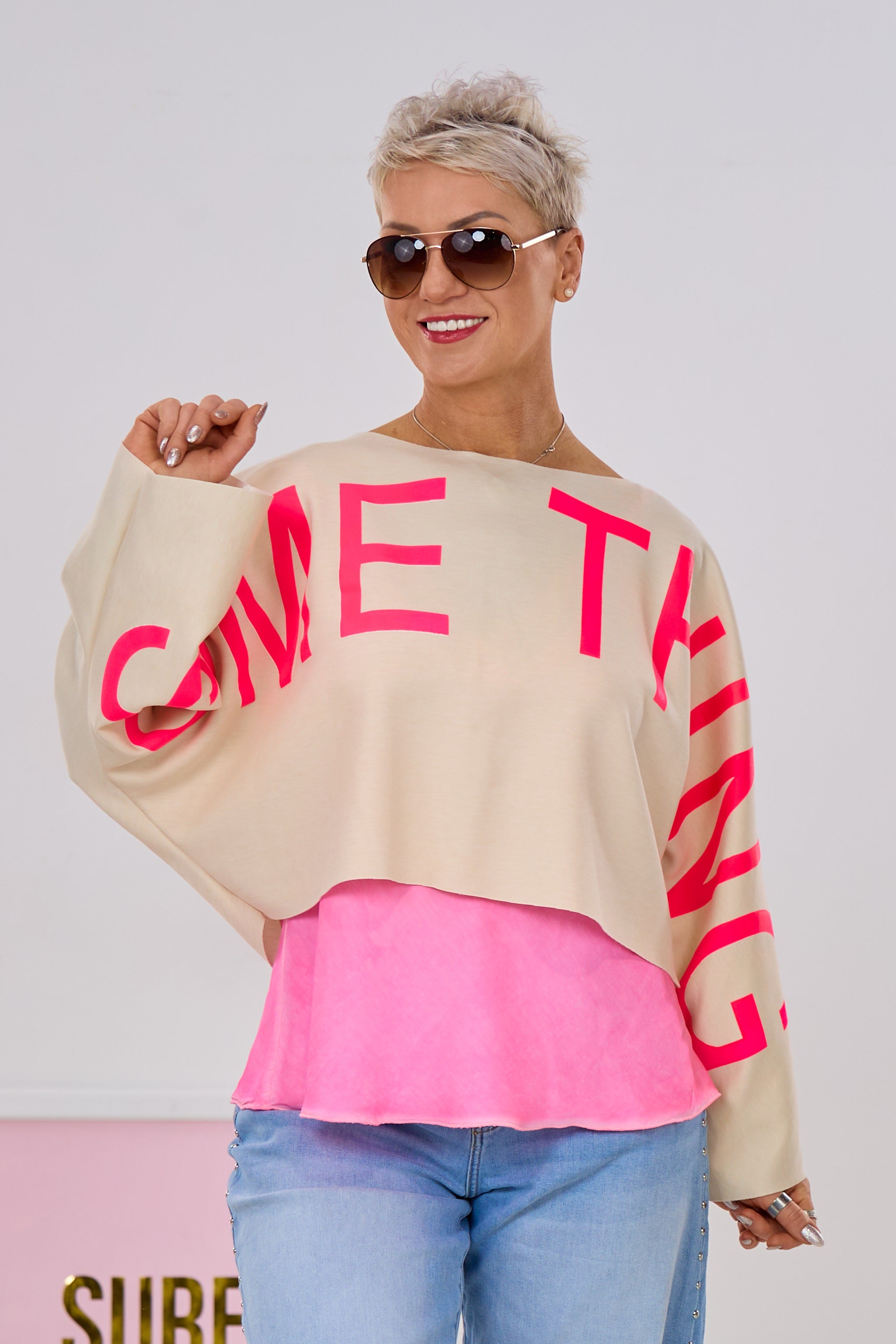 Weites cropped Shirt SOMETHING, beige-pink